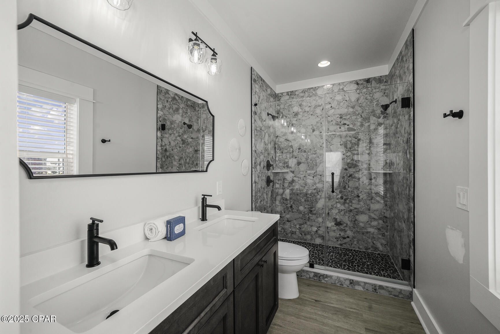 Image 29 For 1001 Highway 98