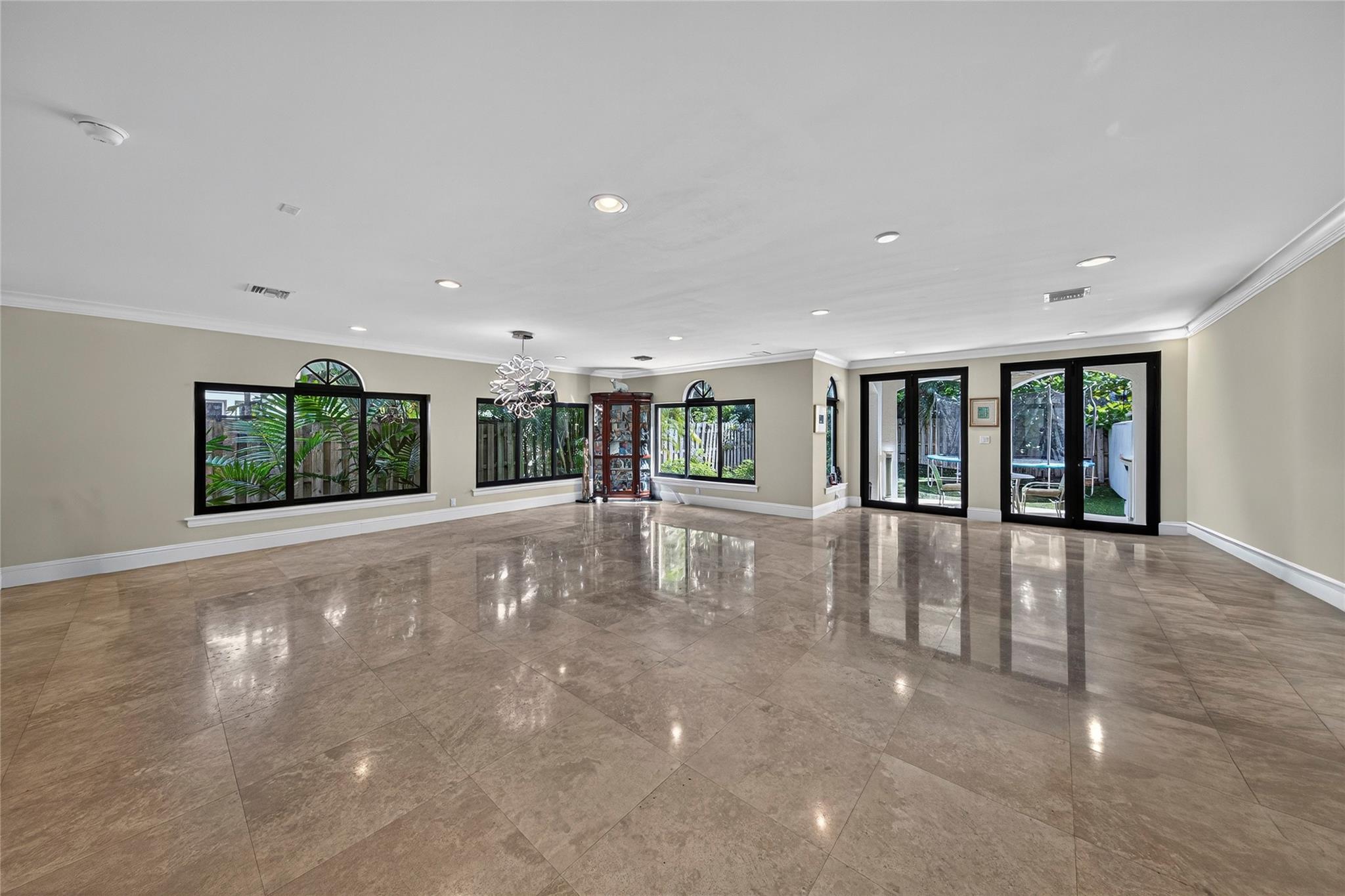 Homes for sale in Fort Lauderdale, FL | 116 Se 11Th Ave #116, Fort Lauderdale, FL 33301 | MLS# F10530537