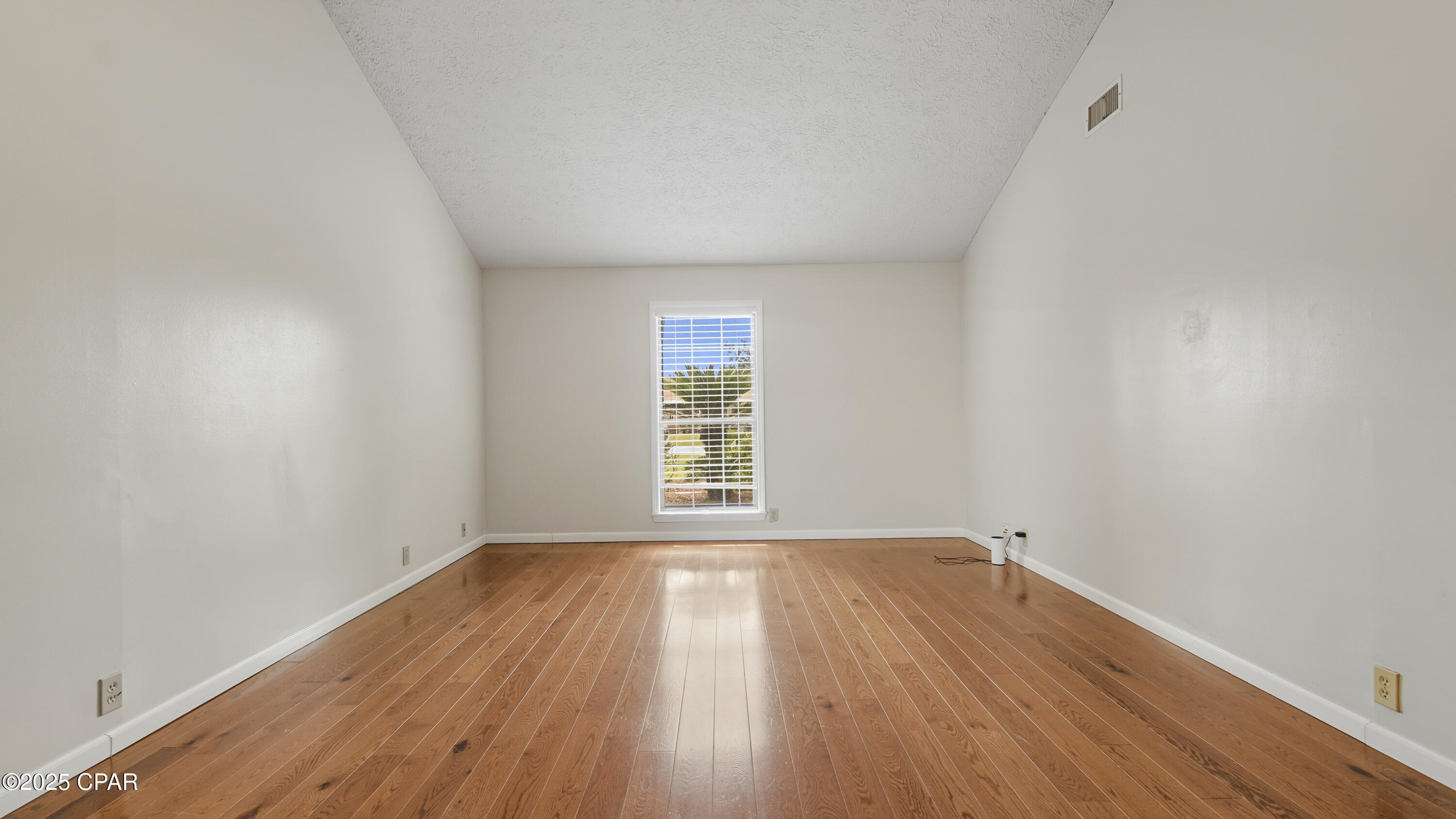 Image 30 For 768 Longwood Circle