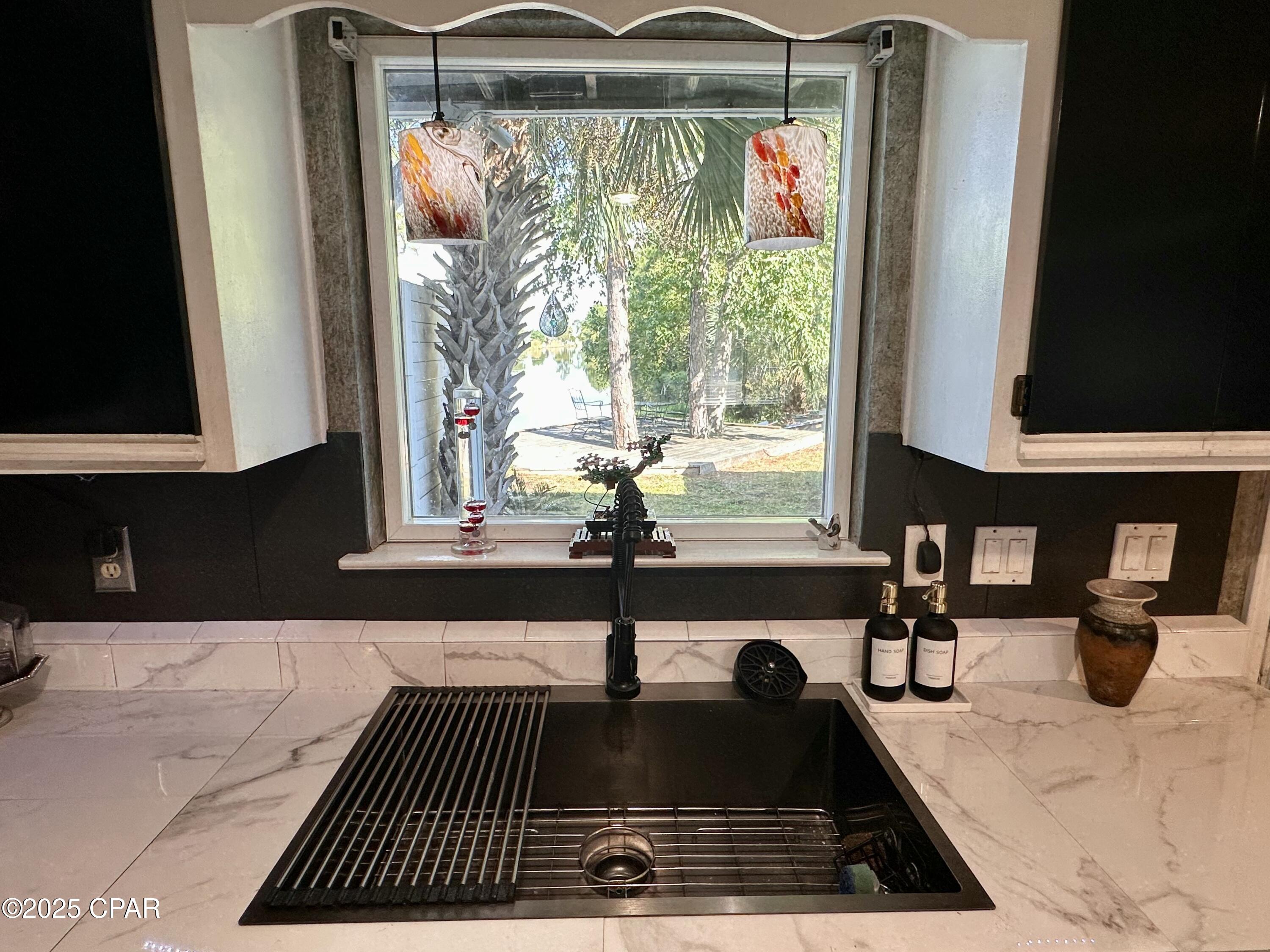 Image 10 For 1008 Wildwood Road