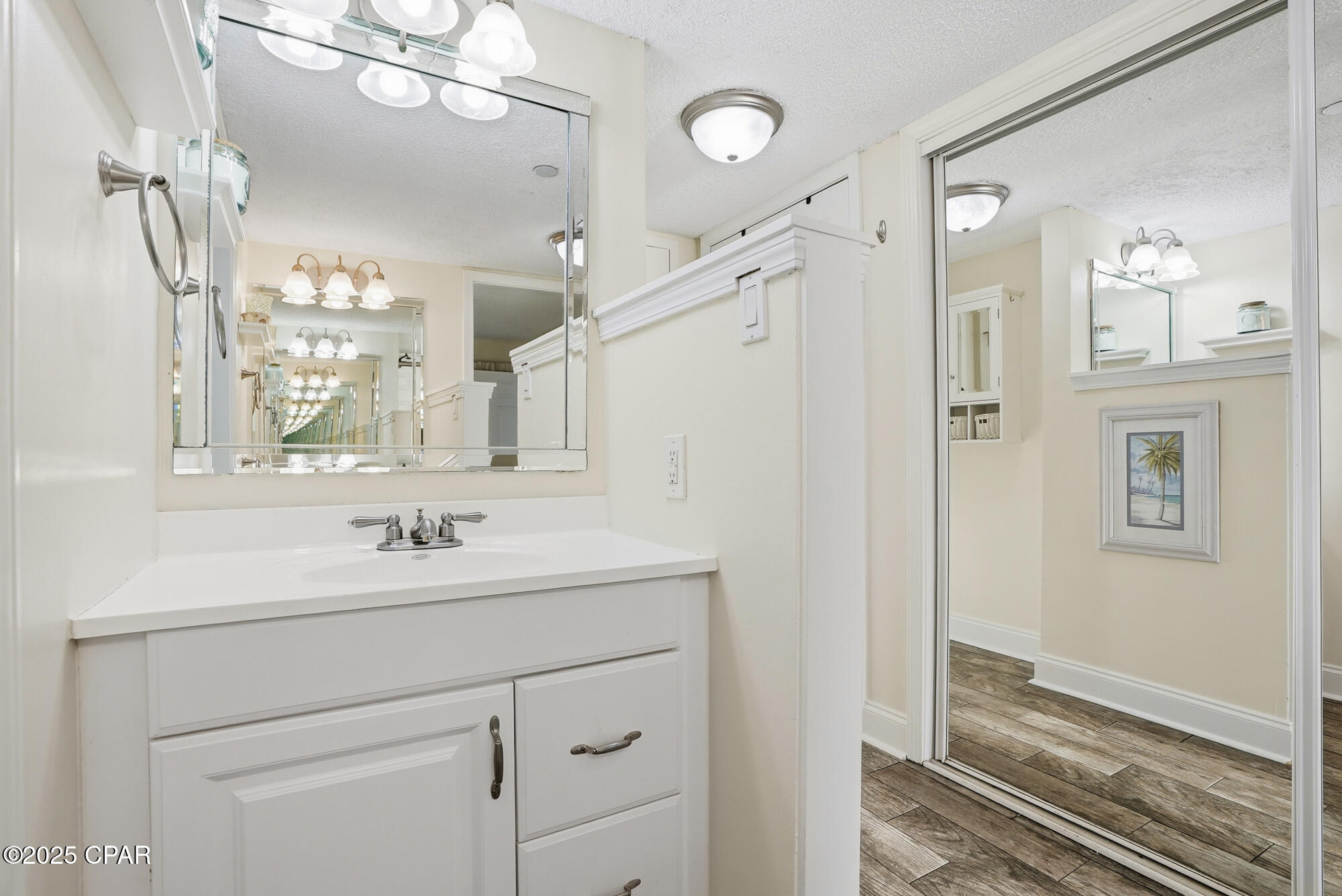 Image 25 For 4715 Thomas Drive 605d