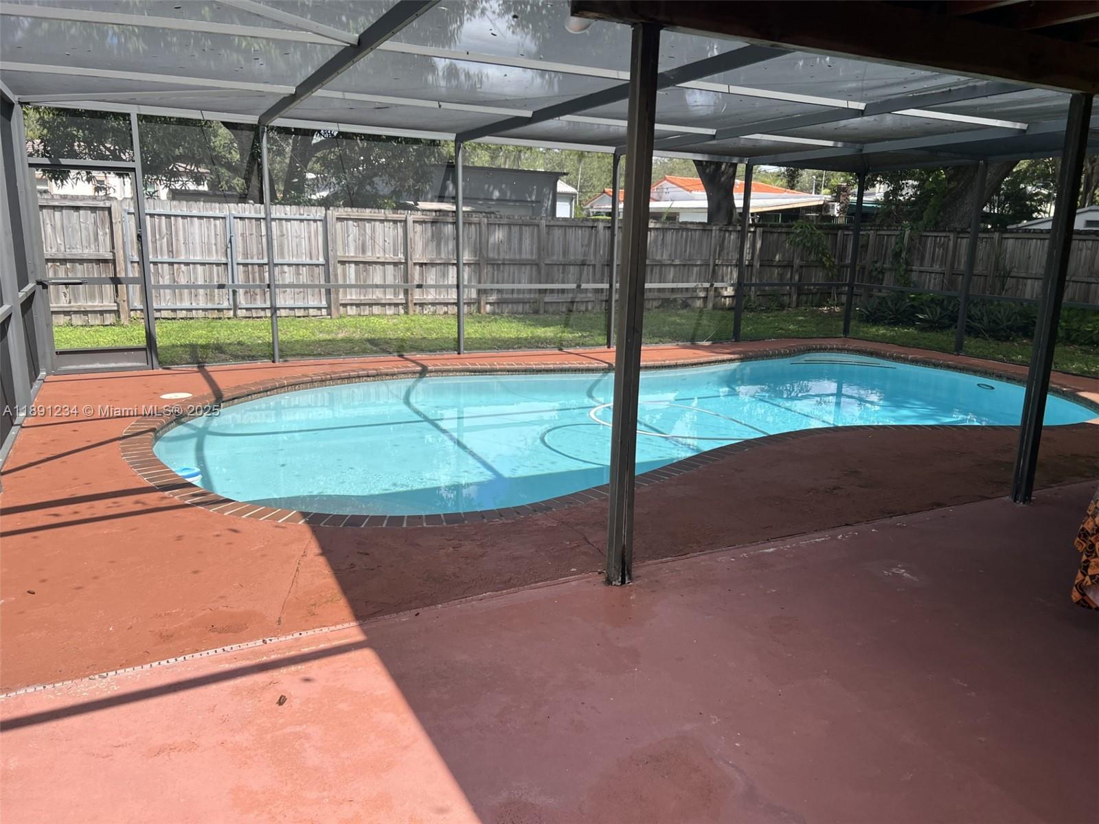 Rev Pl Of Country Club Es