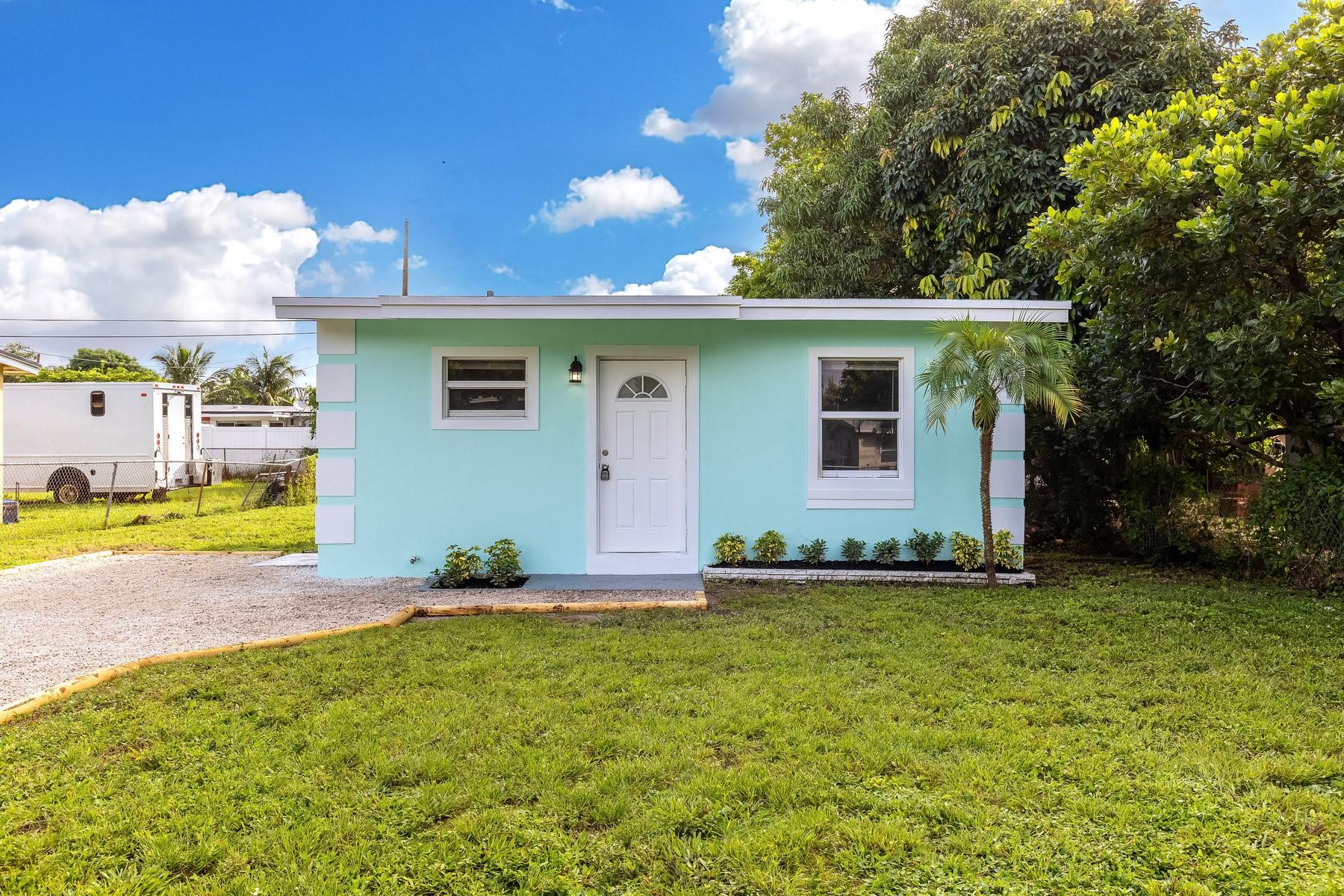 1729 Lauderdale Manor Drive Fort Lauderdale FL 33311 | F10530852