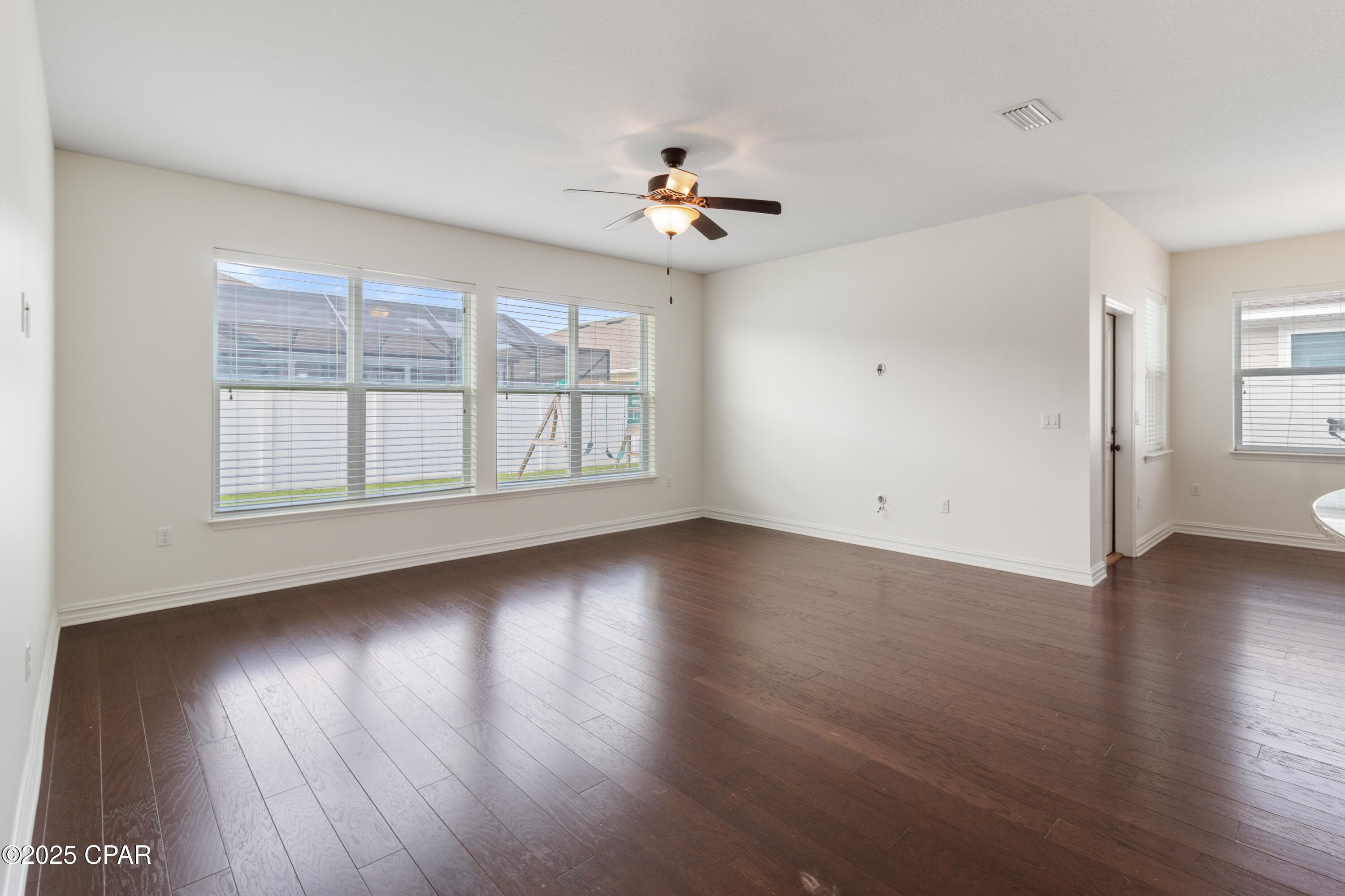 Image 6 For 307 Johnson Bayou Drive