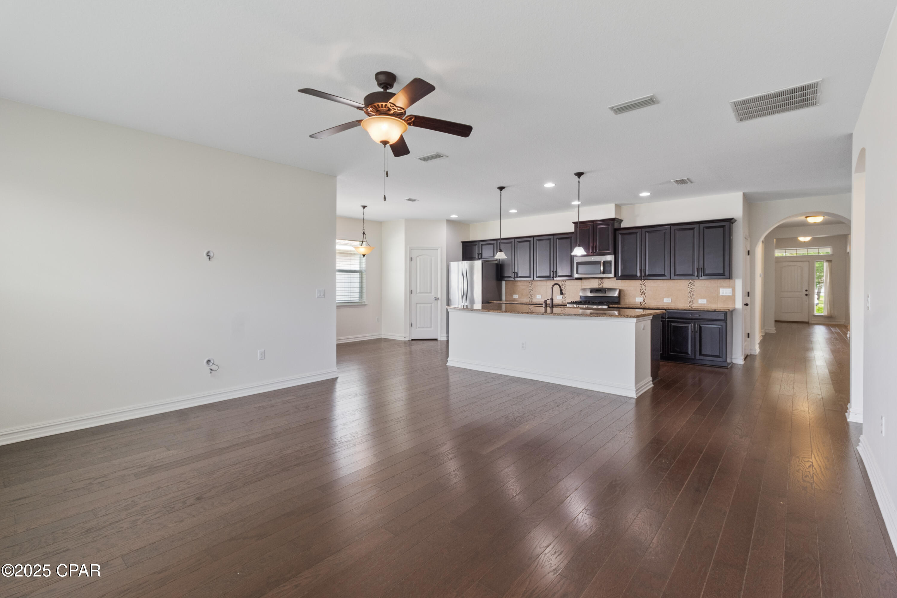 Image 7 For 307 Johnson Bayou Drive