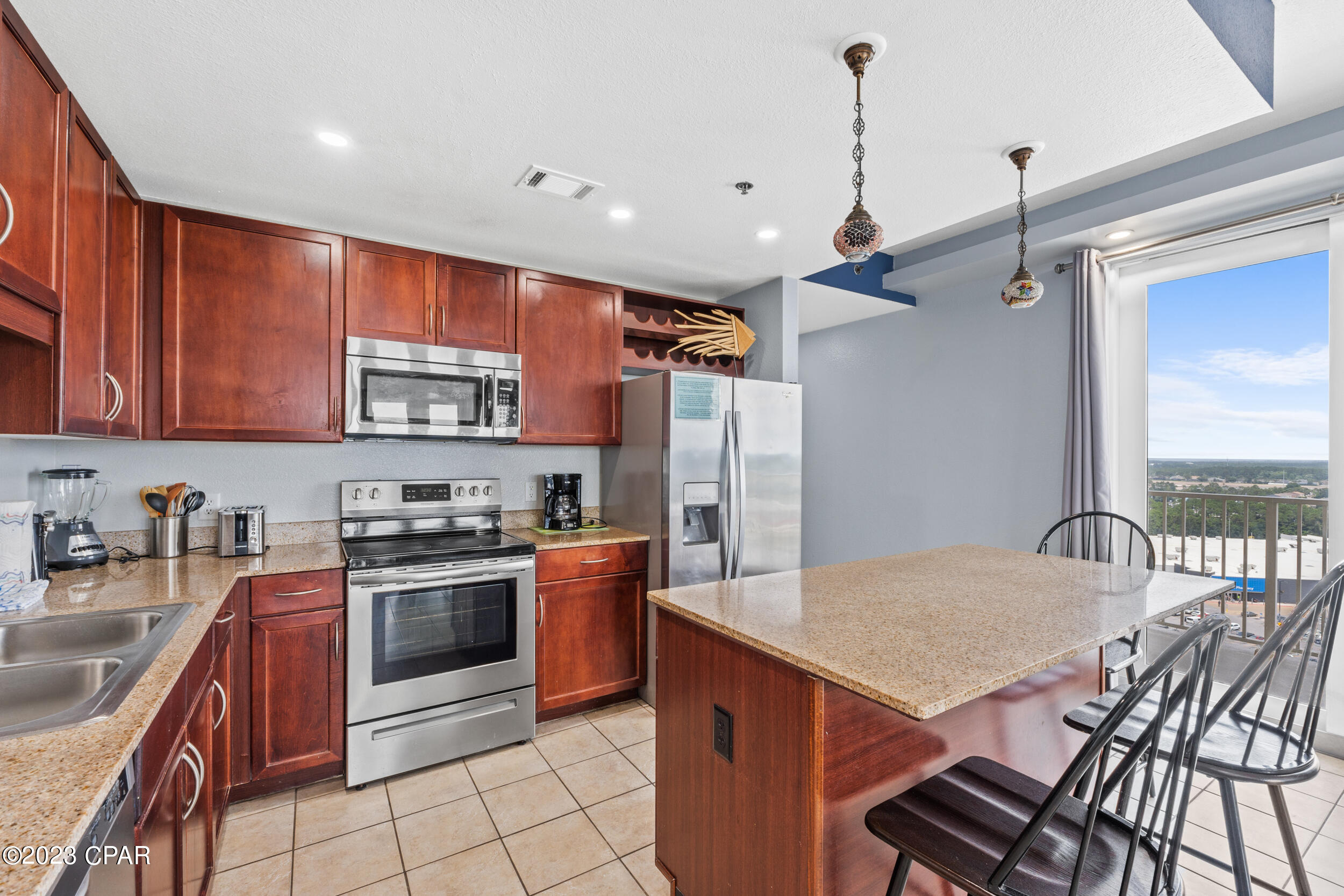 Image 5 For 9902 Thomas Drive 1538