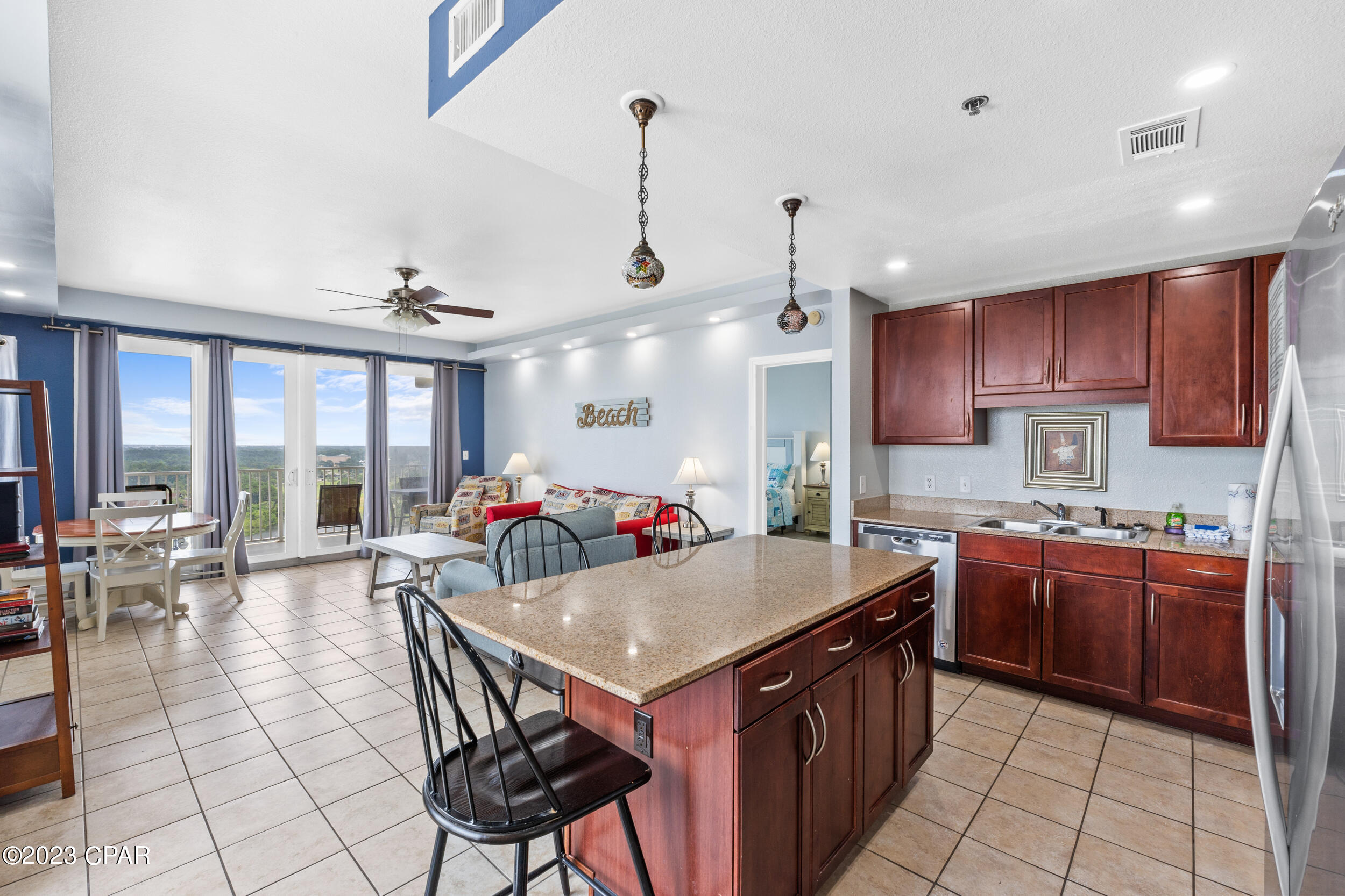 Image 6 For 9902 Thomas Drive 1538