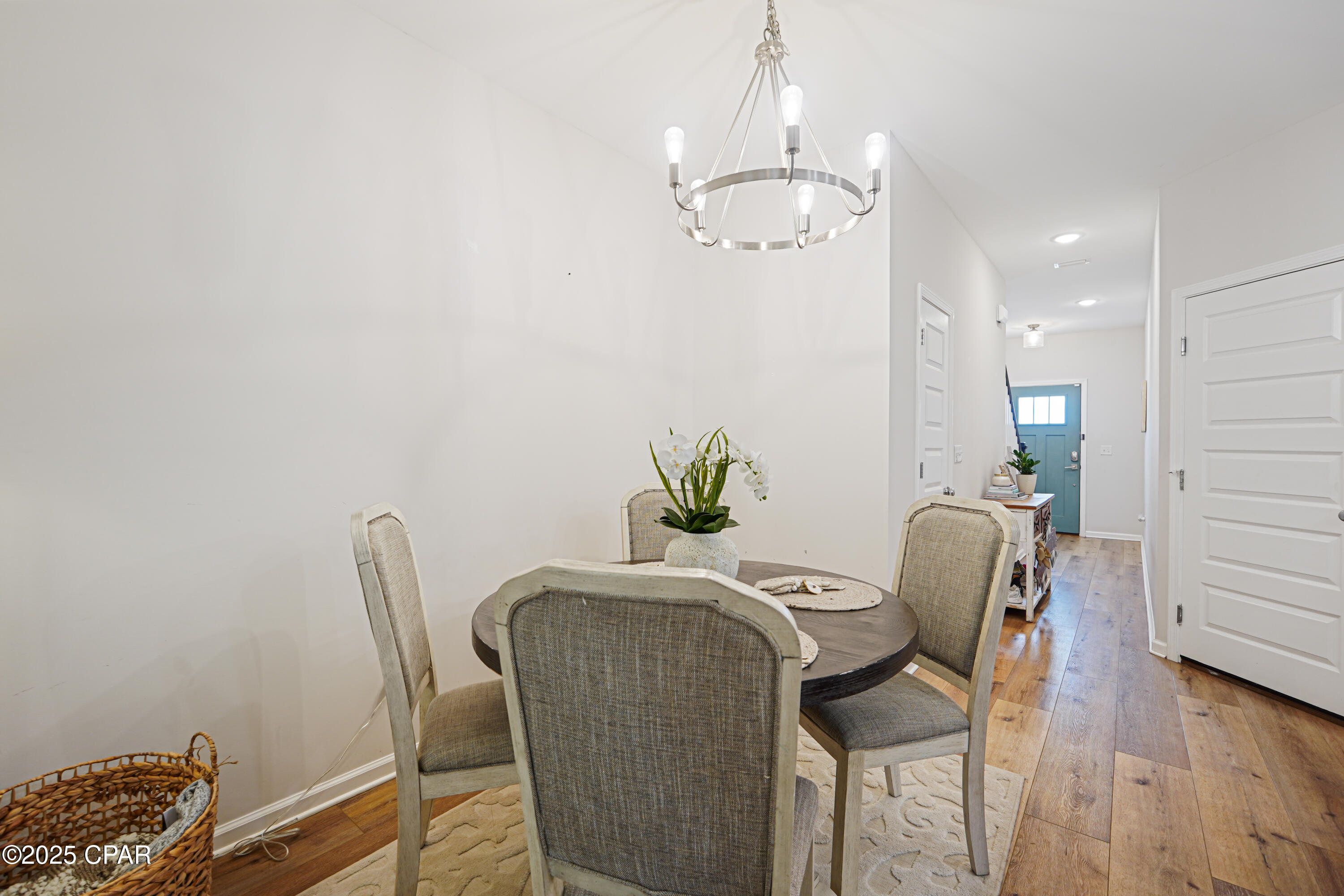 Image 17 For 330 Raven Lane