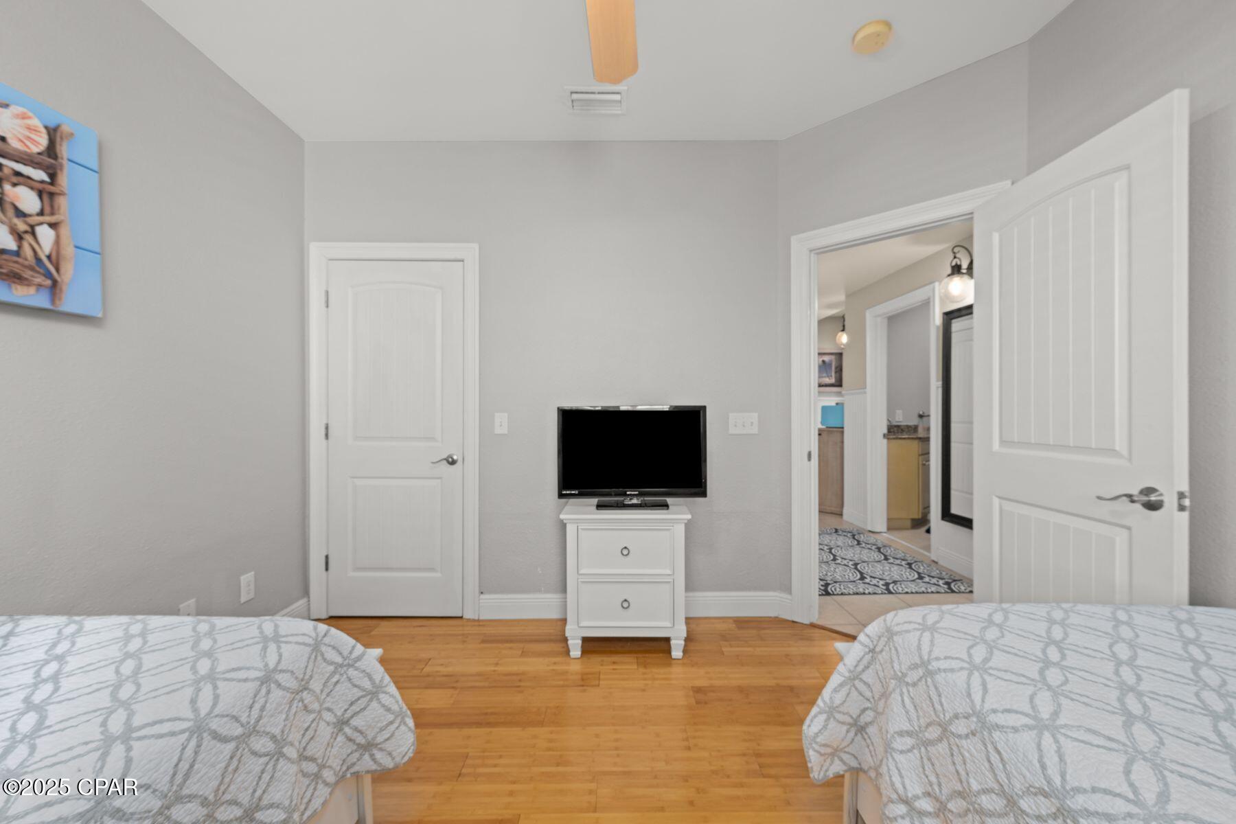 Image 7 For 129 12th Street