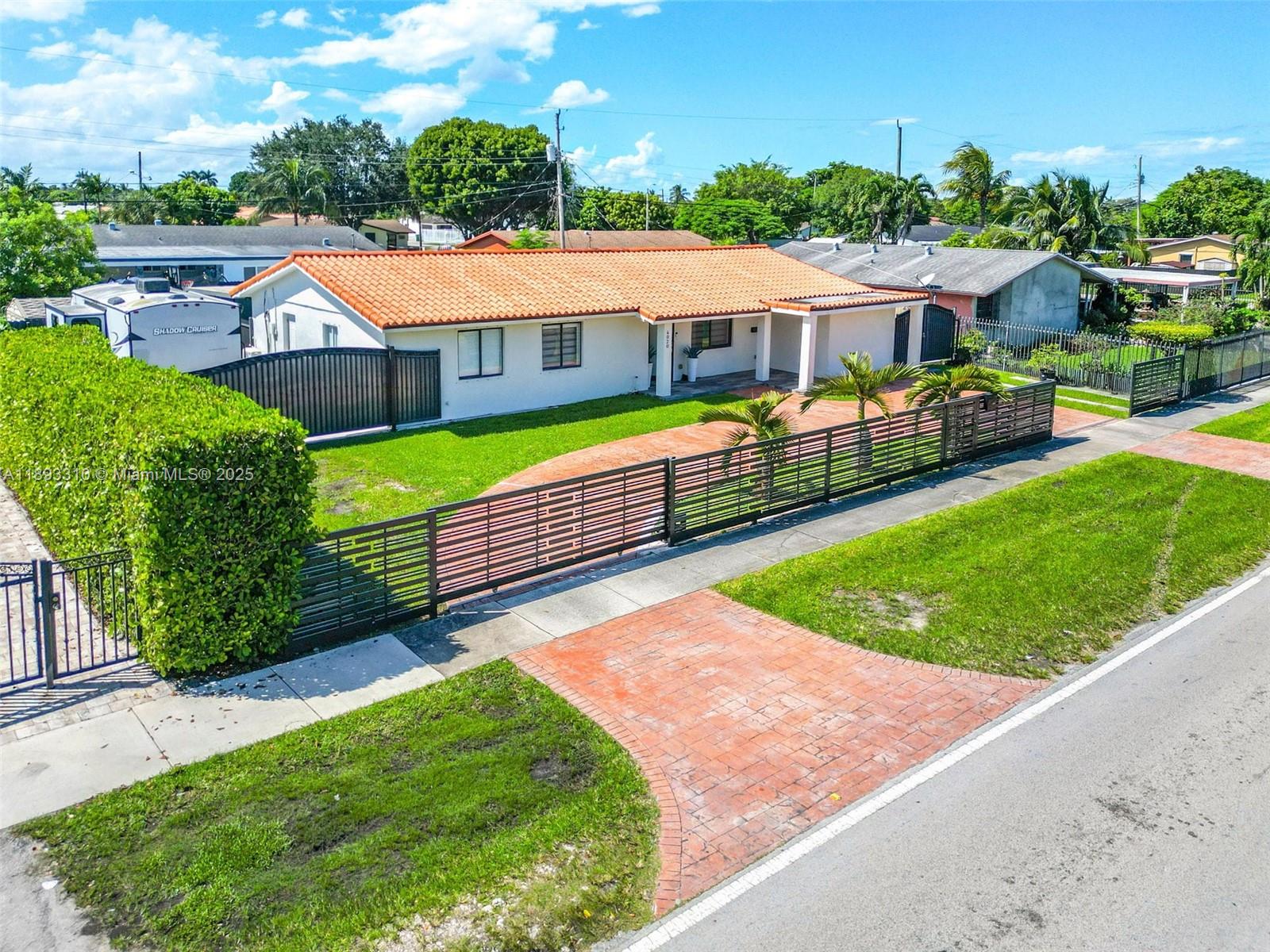 Homes for sale in Miami, FL | 4020 Sw 122Nd Ave, Miami, FL 33175 | MLS# A11893310