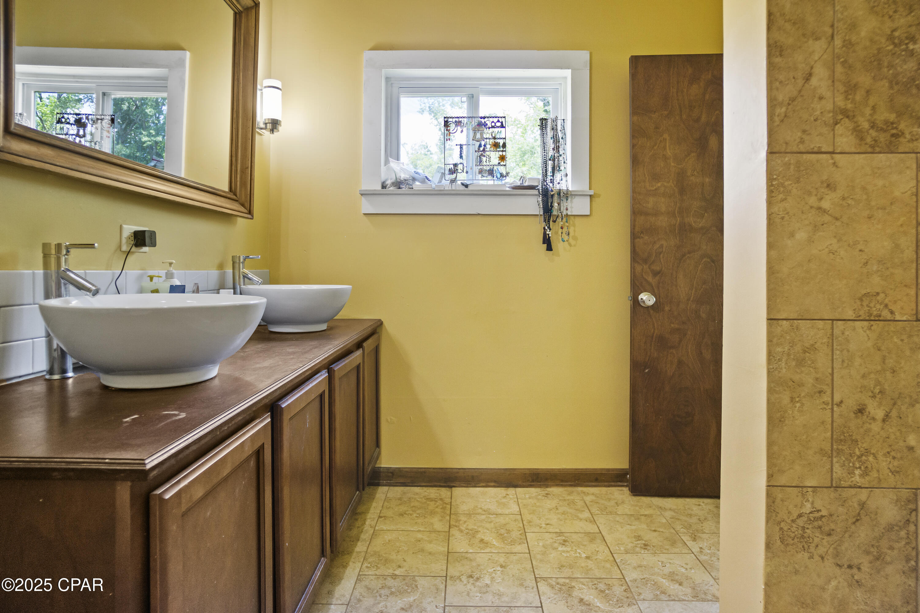 Image 37 For 133 Devane Road