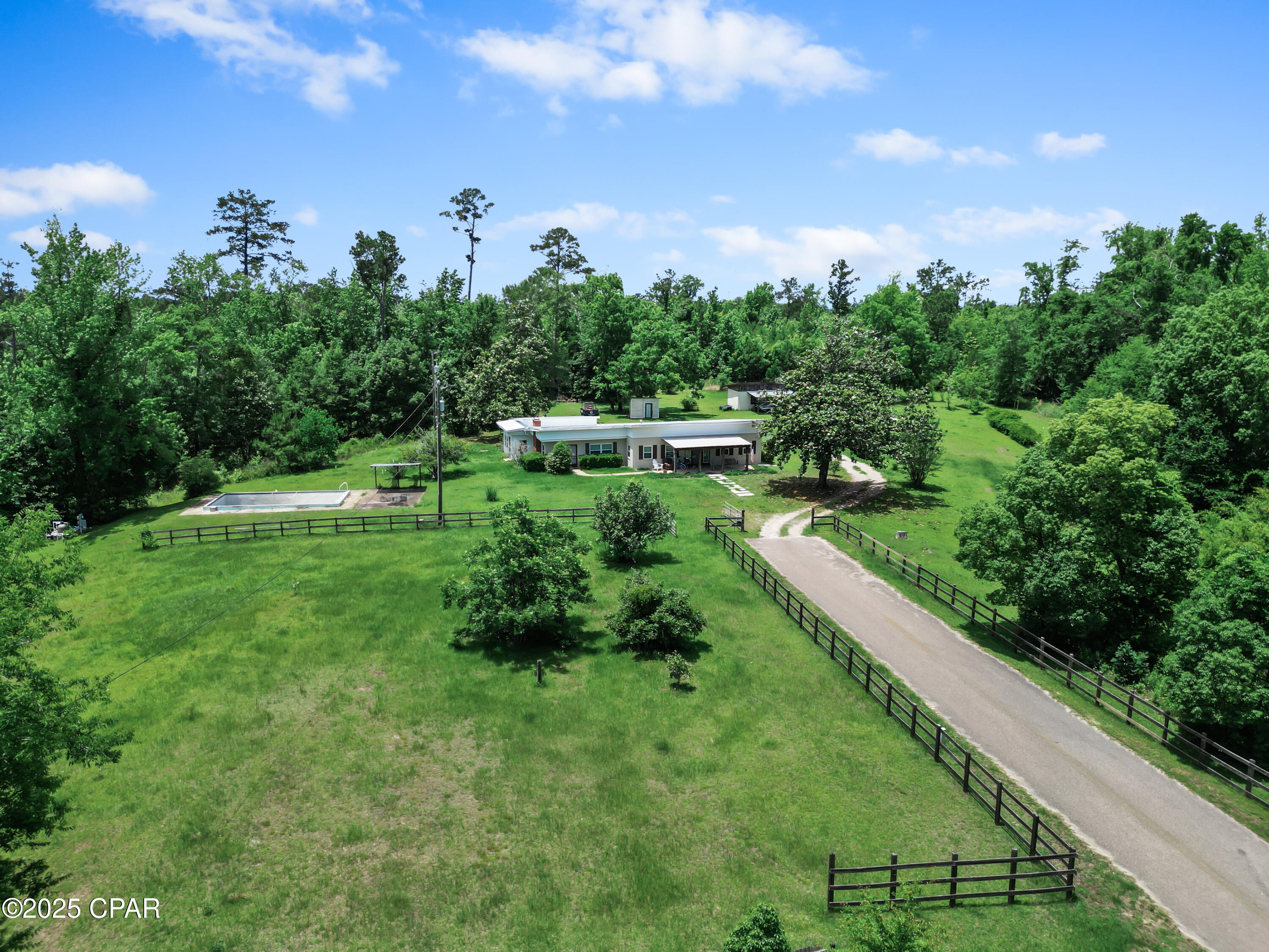 Homes for sale in Chattahoochee, FL | 133 Devane Road, Chattahoochee, FL 32324 | MLS# 780175