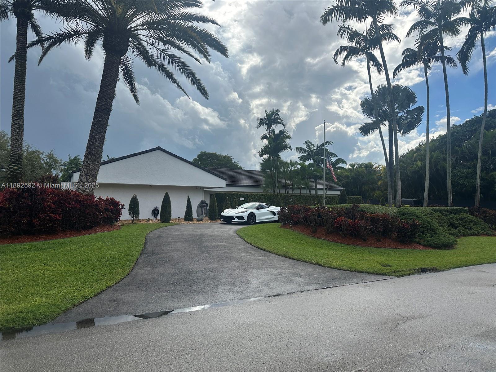 Homes for sale in Palmetto Bay, FL | 8050 Sw 170th St, Palmetto Bay, FL 33157 | MLS# A11892592