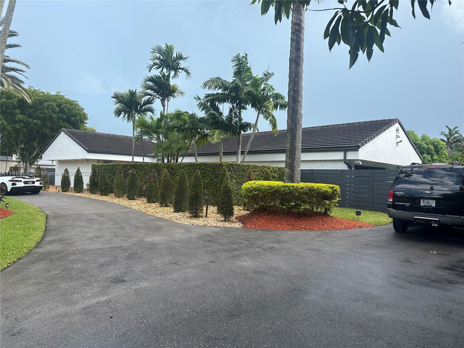 Homes for sale in Palmetto Bay, FL | 8050 Sw 170Th St, Palmetto Bay, FL 33157 | MLS# A11892592