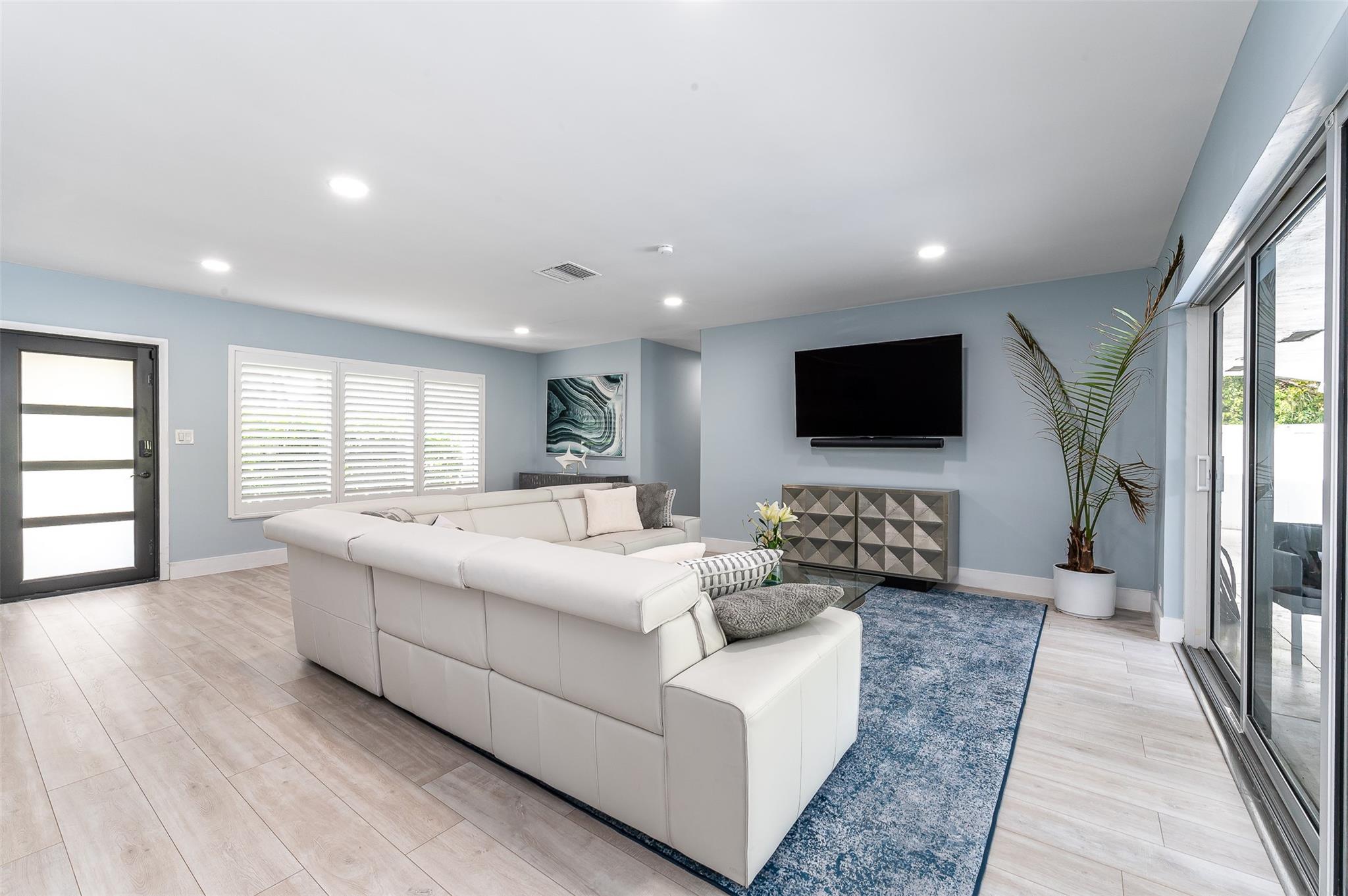 Homes for sale in Pompano Beach, FL | 2219 Se 15Th St, Pompano Beach, FL 33062 | MLS# F10530920