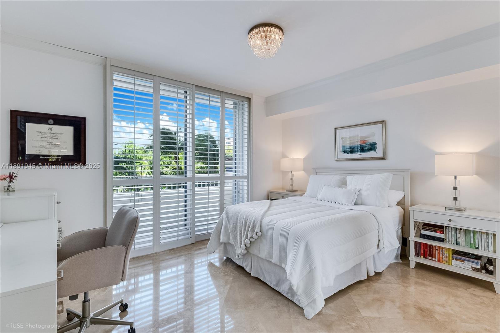 791 Crandon Blvd #303, Key Biscayne FL 33149
