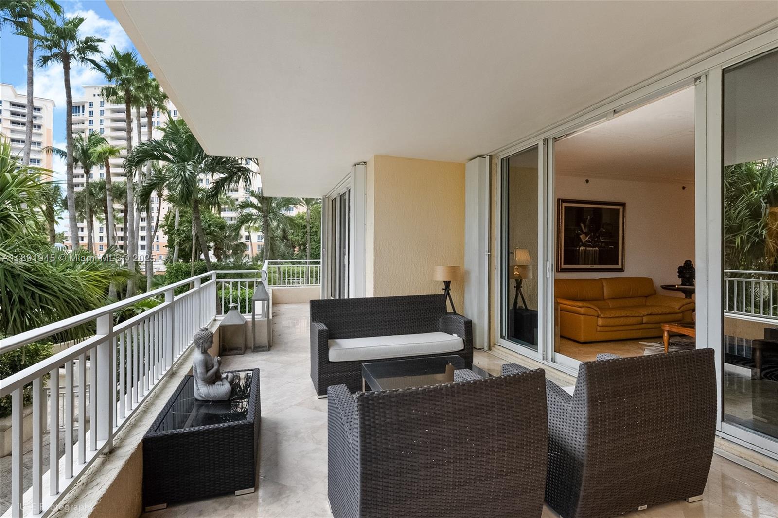 791 Crandon Blvd #303, Key Biscayne FL 33149
