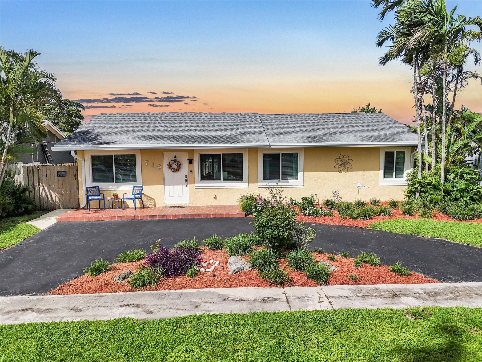 Homes for sale in North Lauderdale, FL | 719 Sw 79th Ave, North Lauderdale, FL 33068 | MLS# F10530798