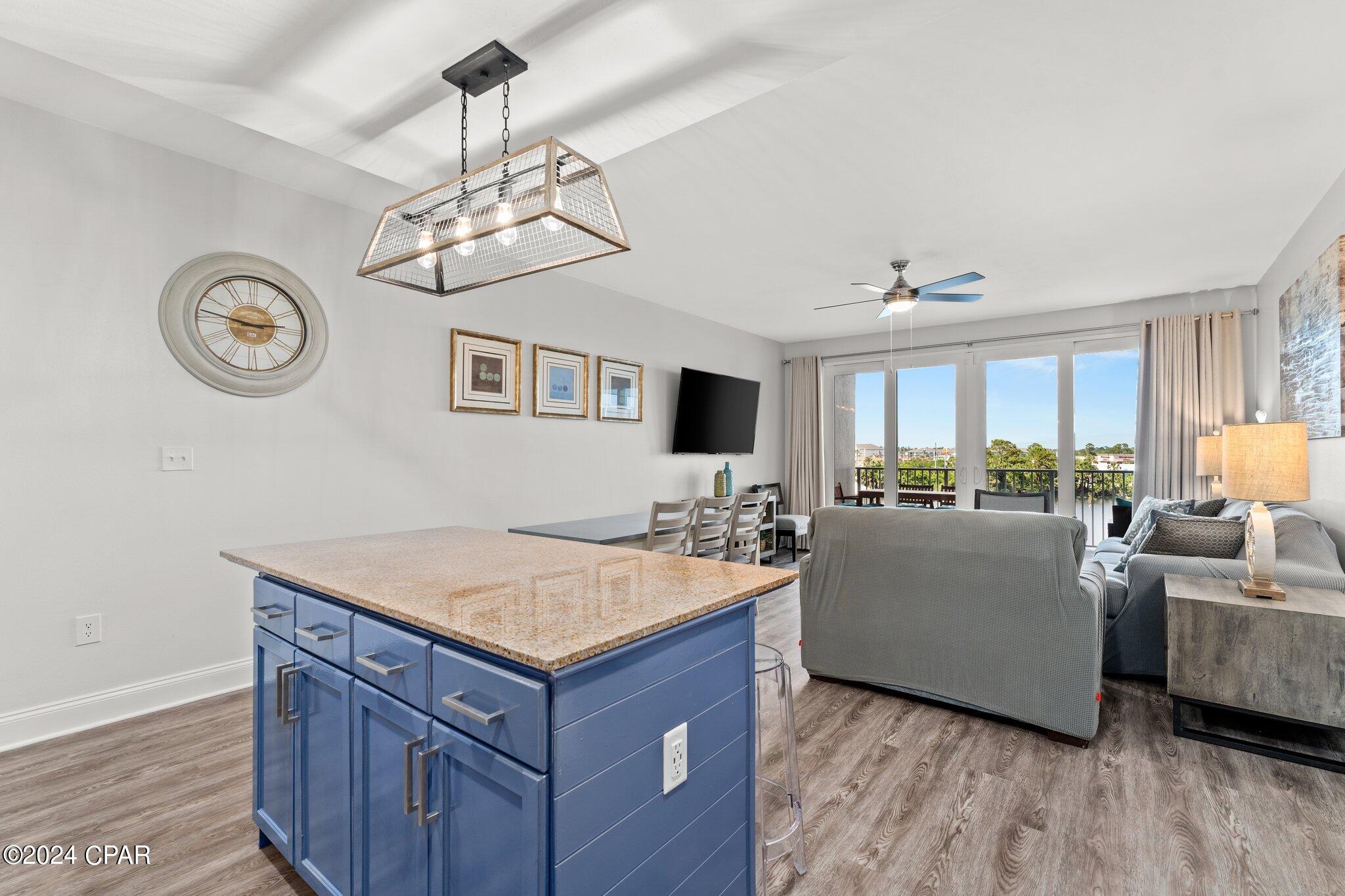 Image 3 For 9860 Thomas Drive 207