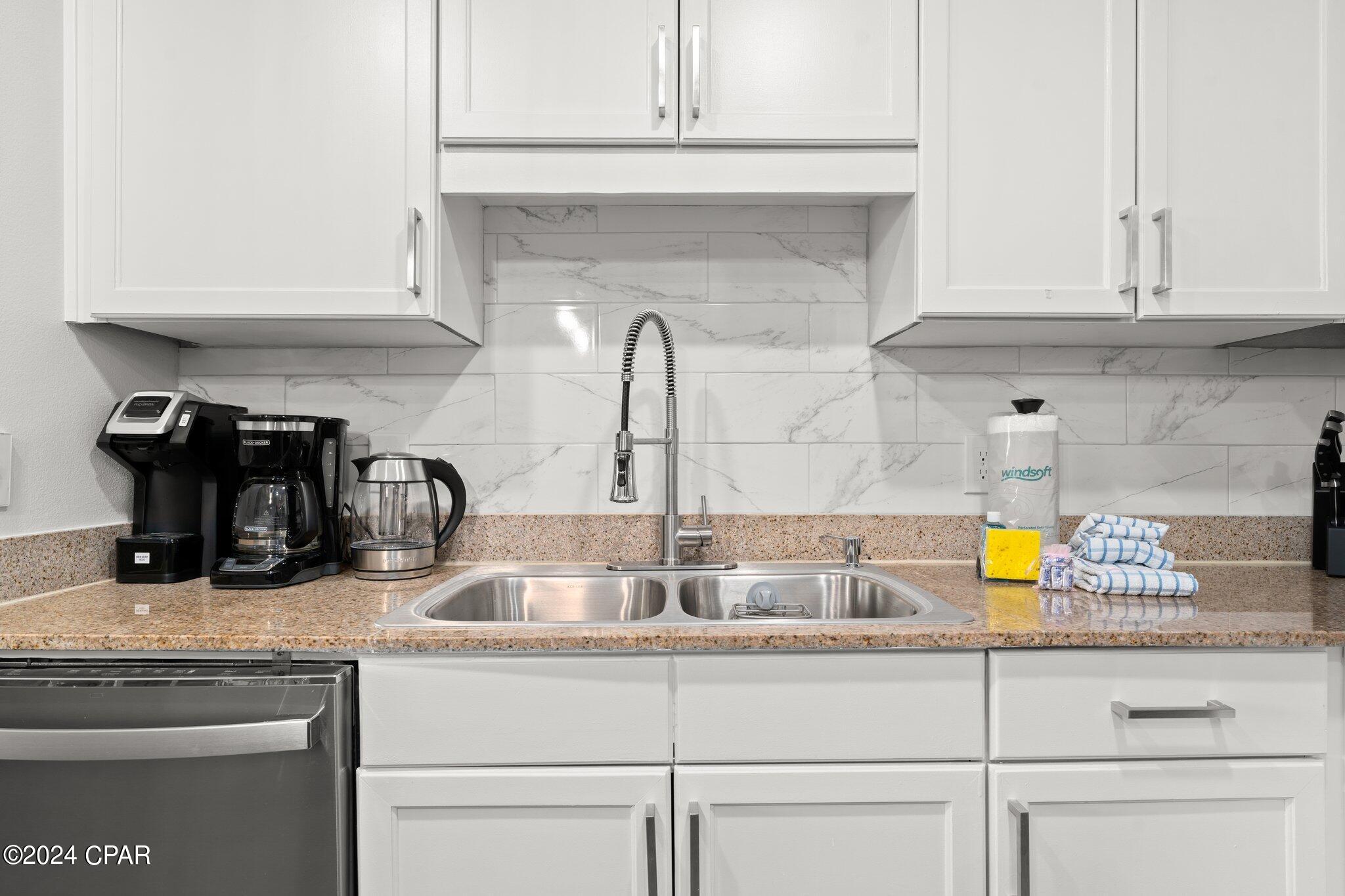 Image 4 For 9860 Thomas Drive 207