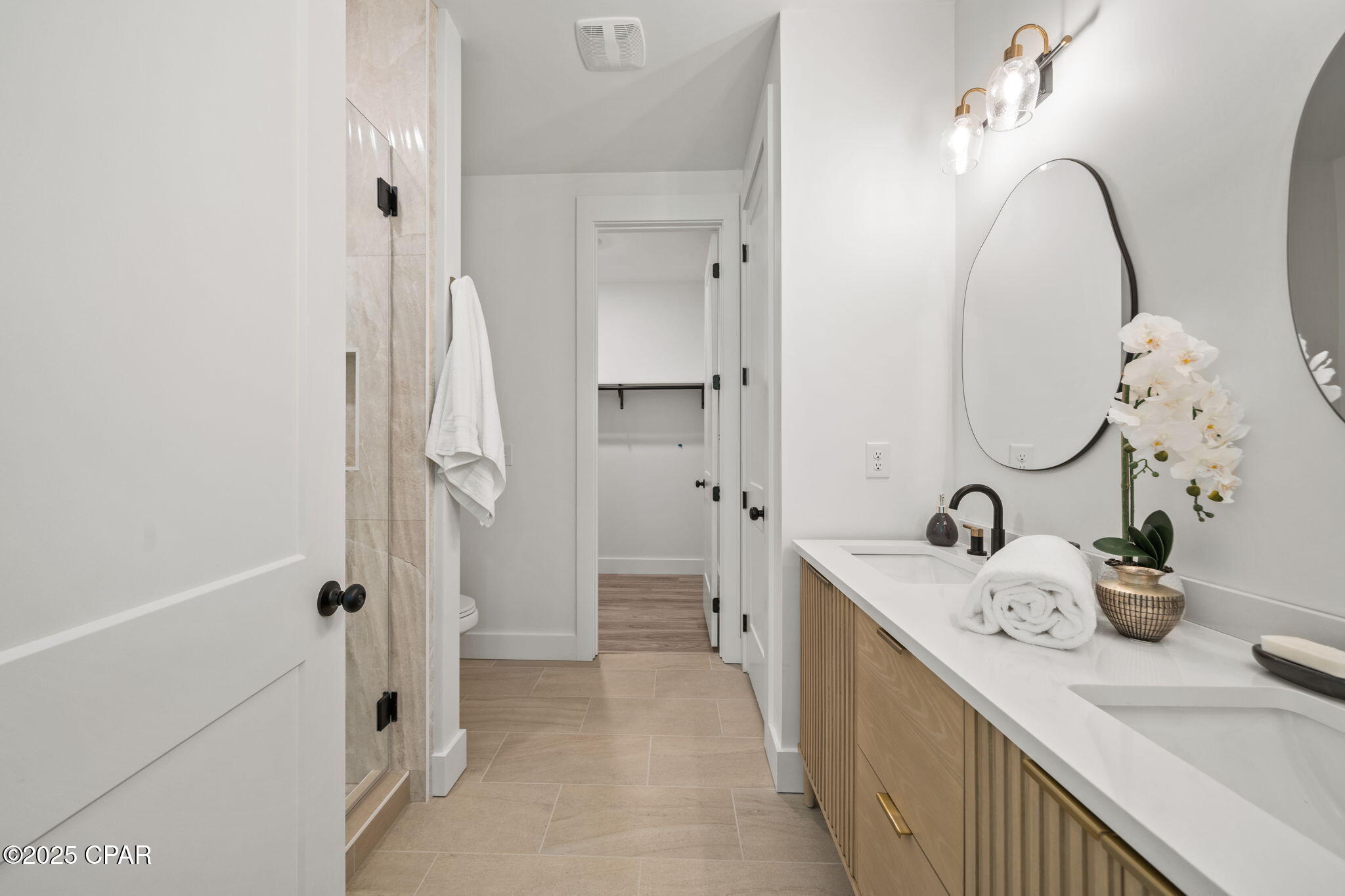 Image 26 For 145 Manistee Drive