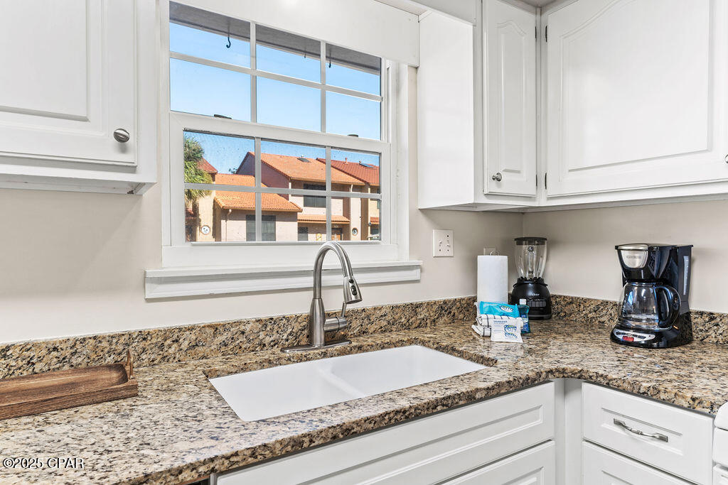 Image 12 For 216 Grande Island Boulevard