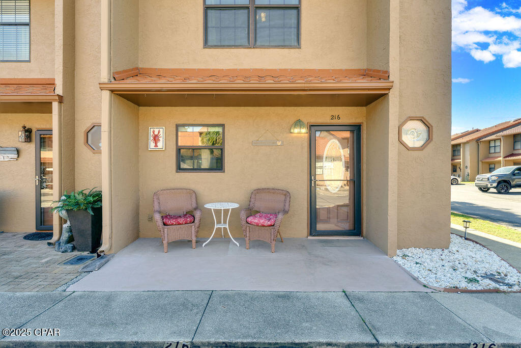 Image 3 For 216 Grande Island Boulevard