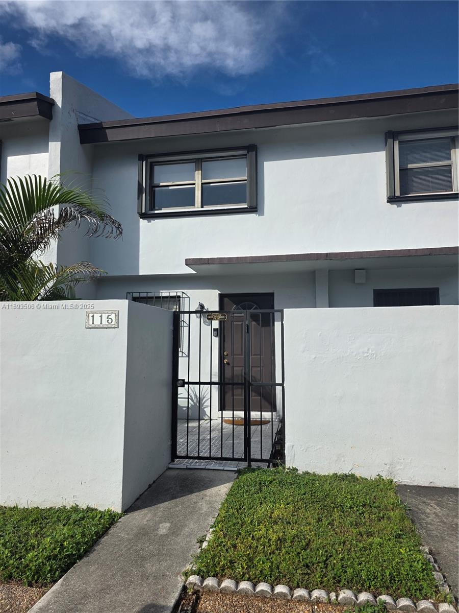 Gardens At Kendale Lakes