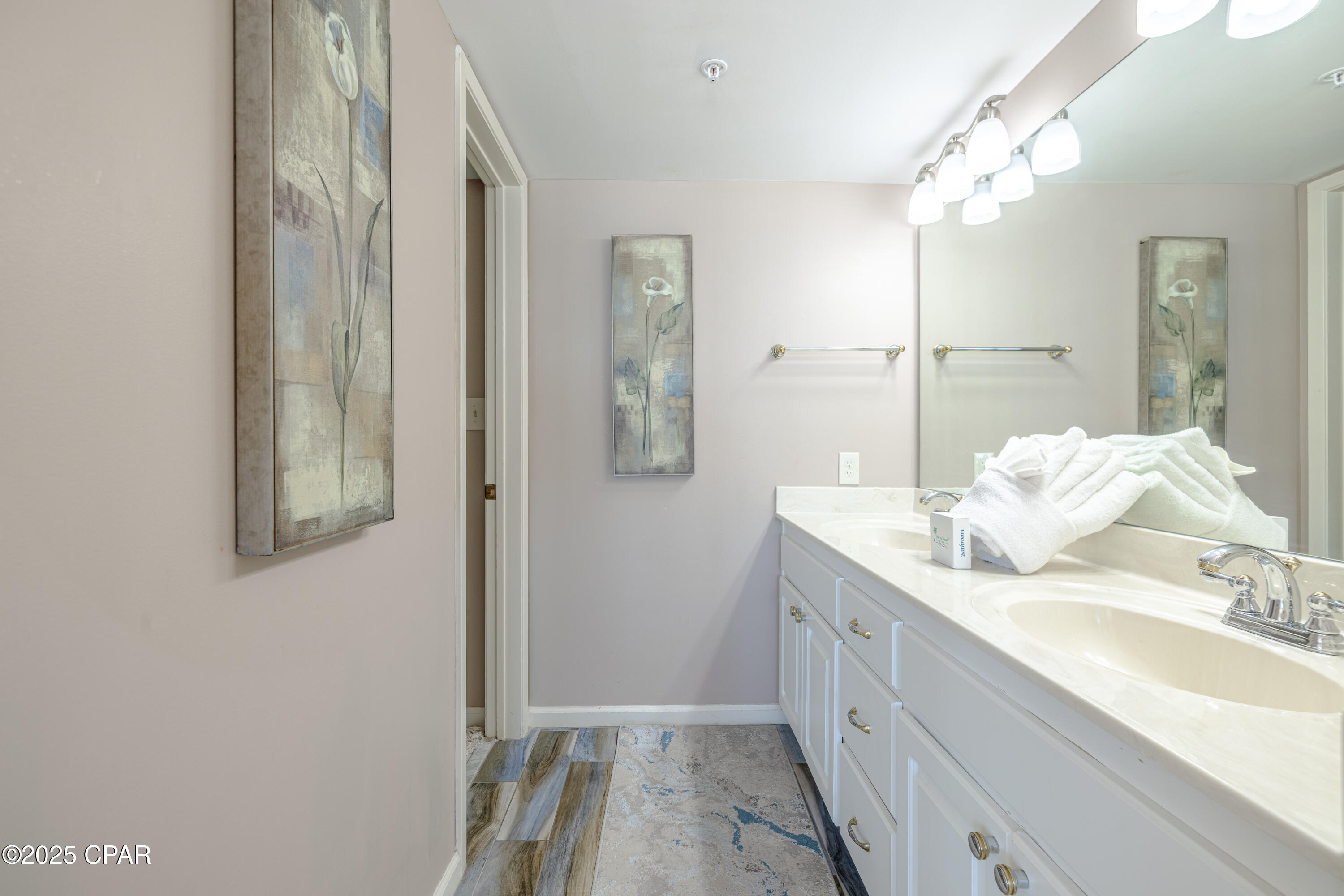 Image 23 For 11347 Front Beach  404