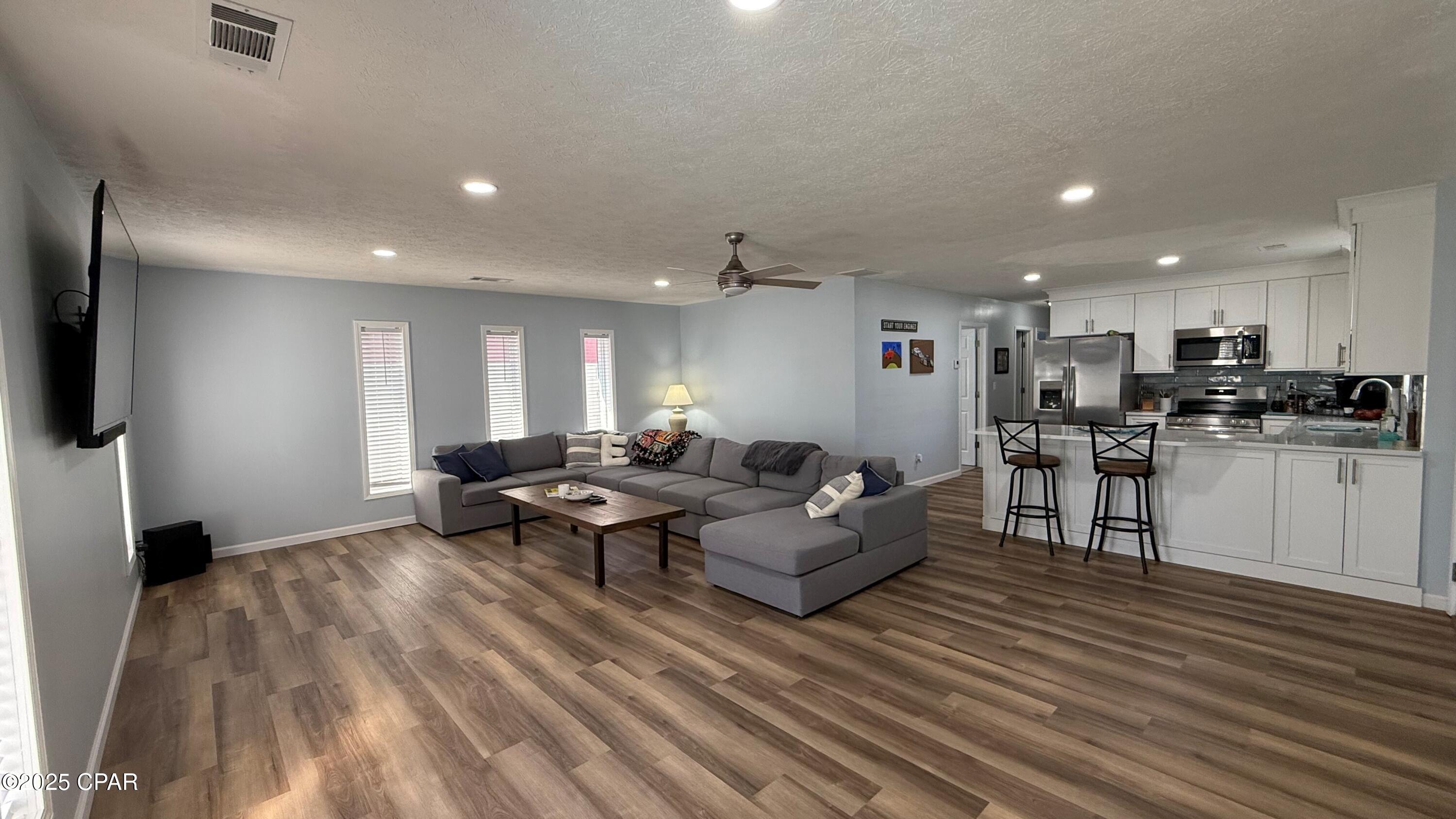 Image 3 For 406 Sonata Circle