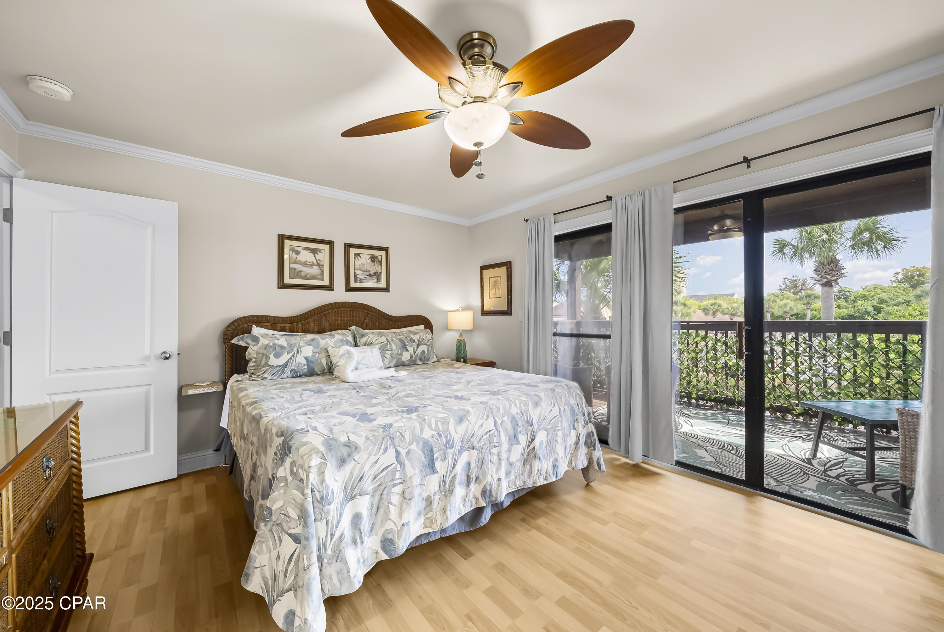 Image 11 For 17620 Front Beach Road M4