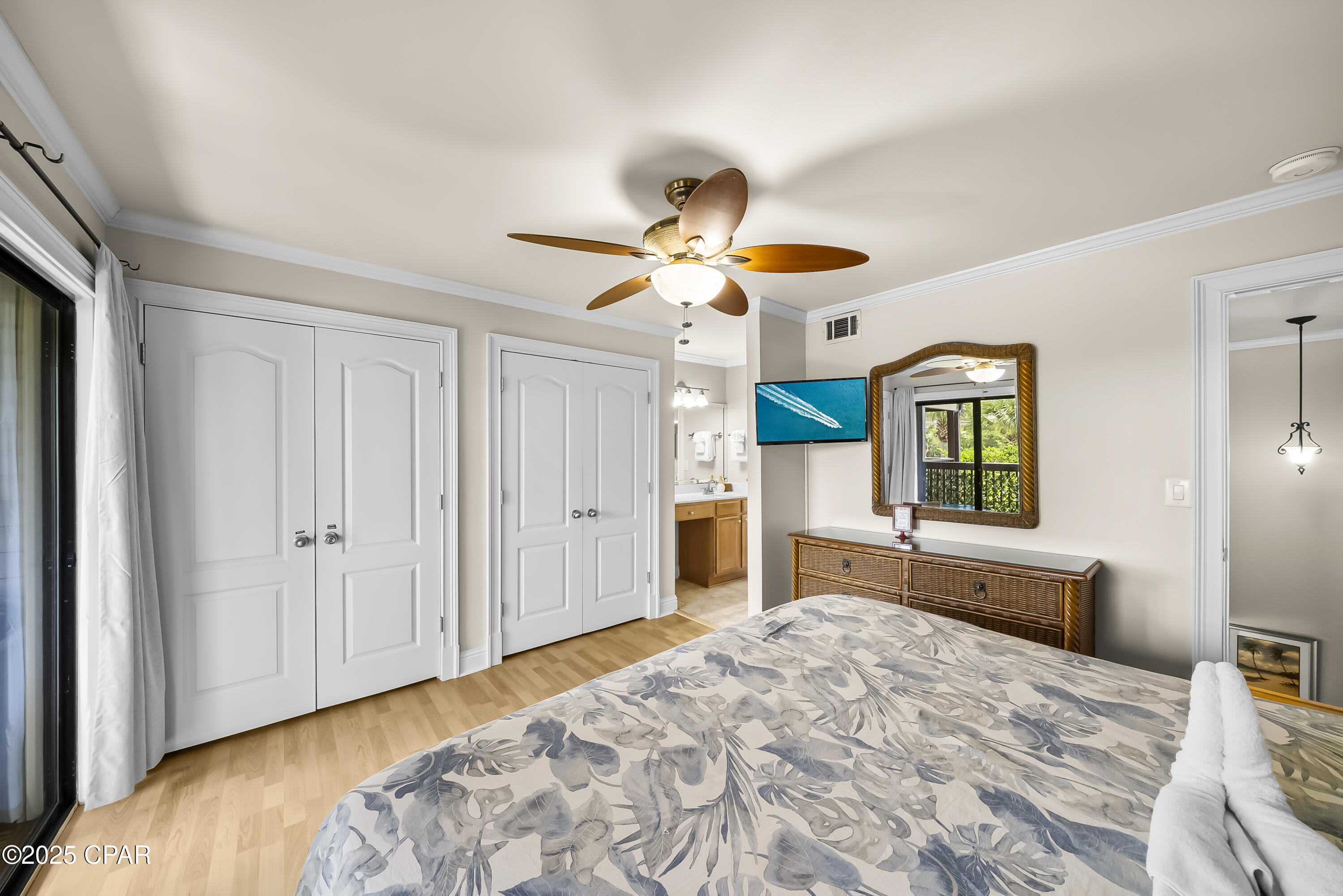 Image 12 For 17620 Front Beach Road M4