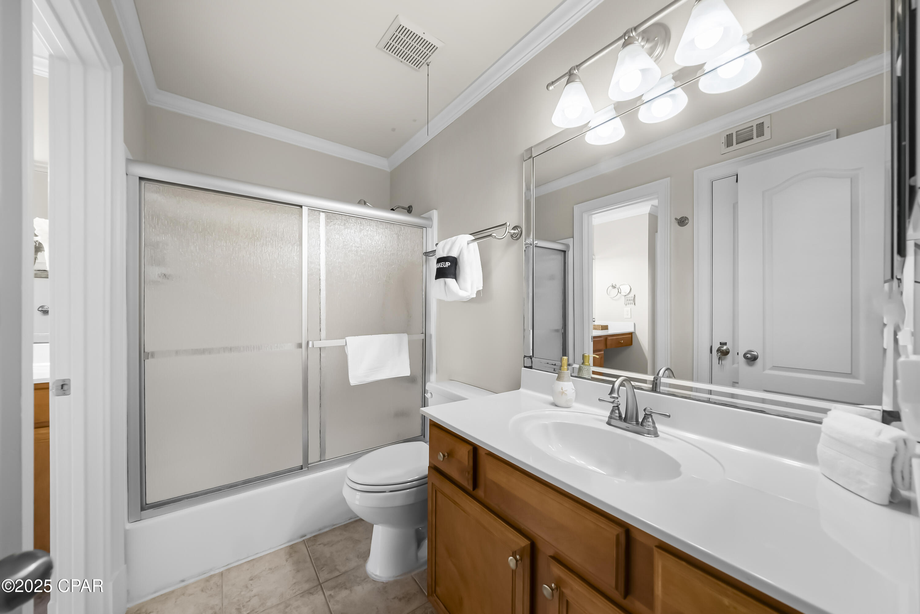 Image 17 For 17620 Front Beach Road M4