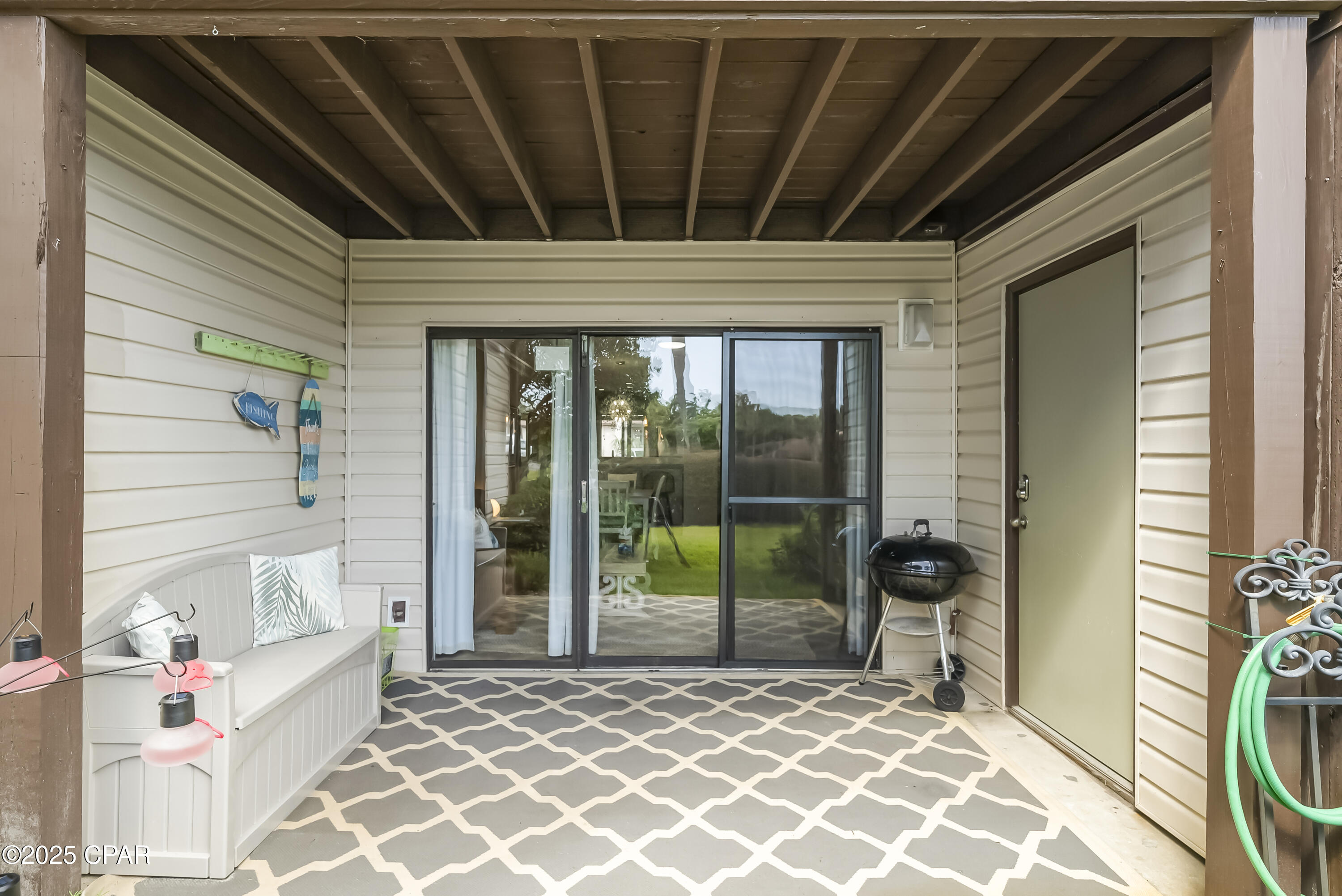 Image 2 For 17620 Front Beach Road M4