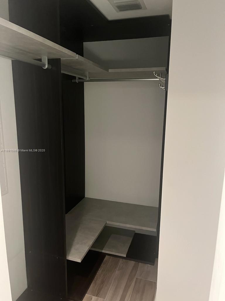 801 S Miami Ave #4502, Miami FL 33130