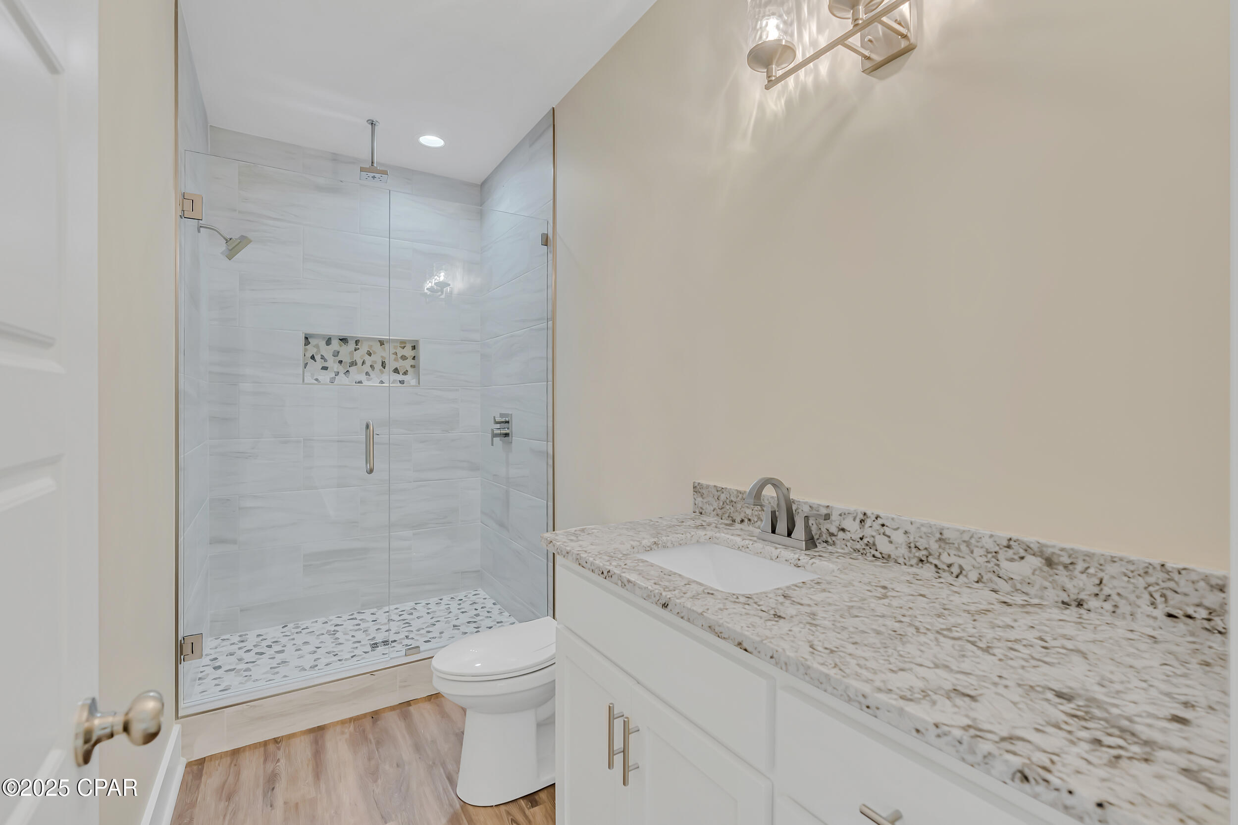 Image 18 For 8214 Beach Drive