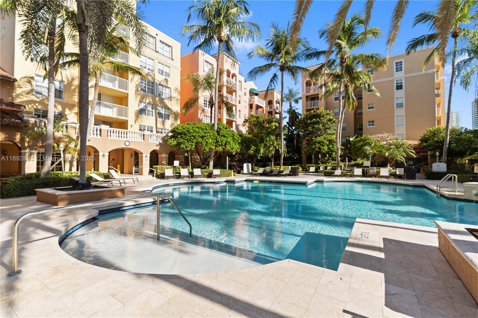 The Yacht Club At Aventur