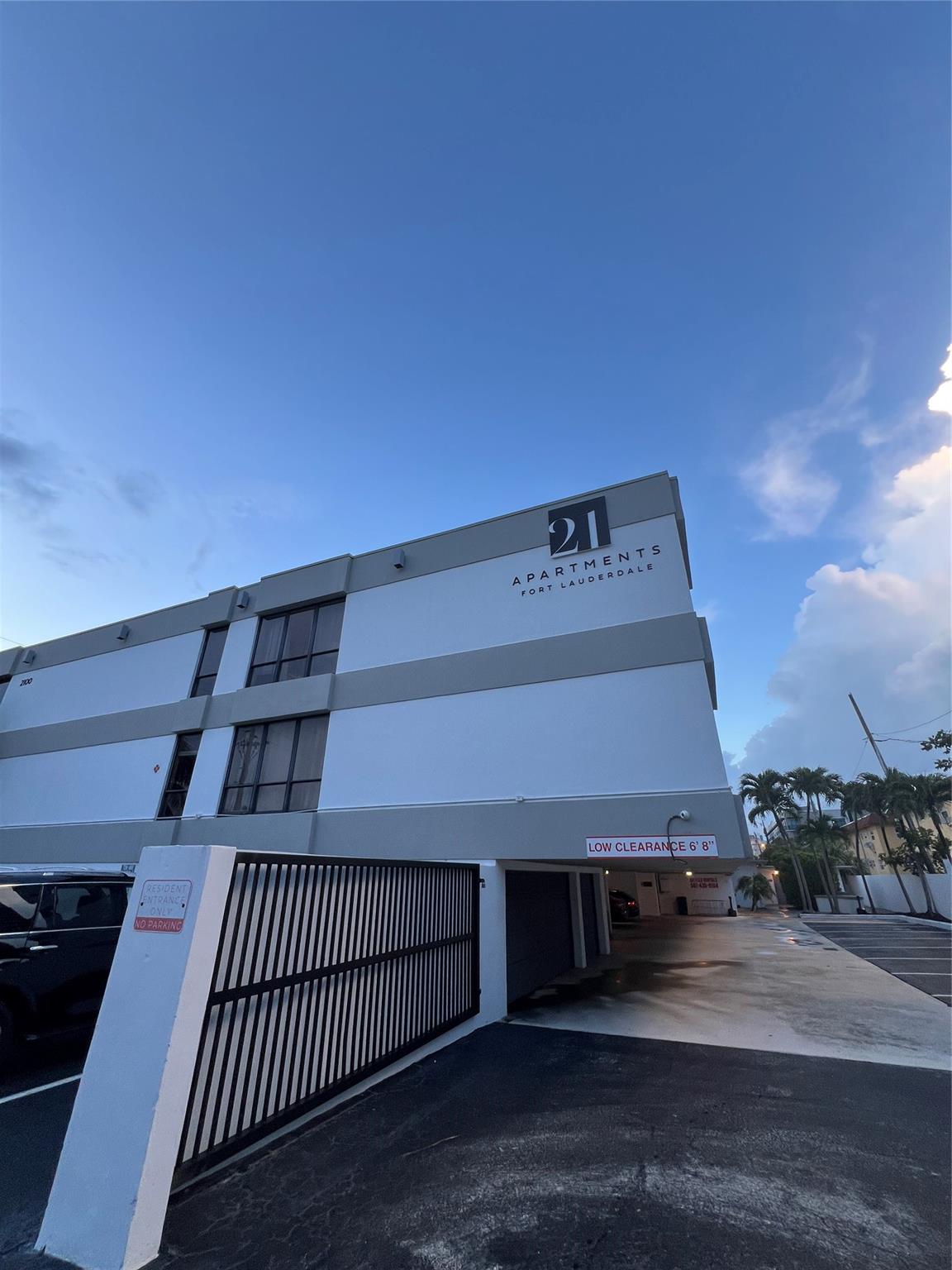 Lauderdale Beach Ext 27-4