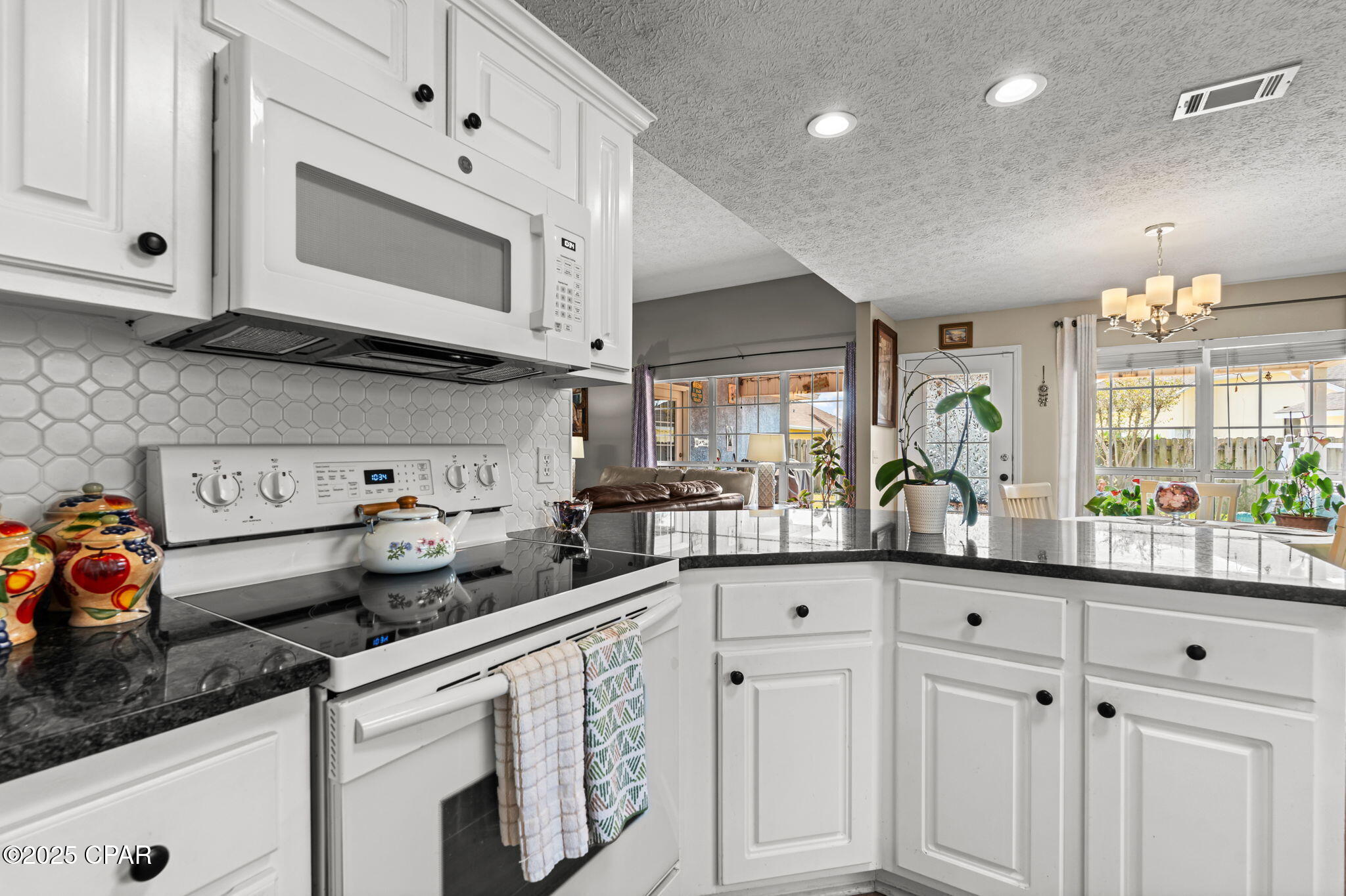 Image 16 For 304 Summerwood Drive