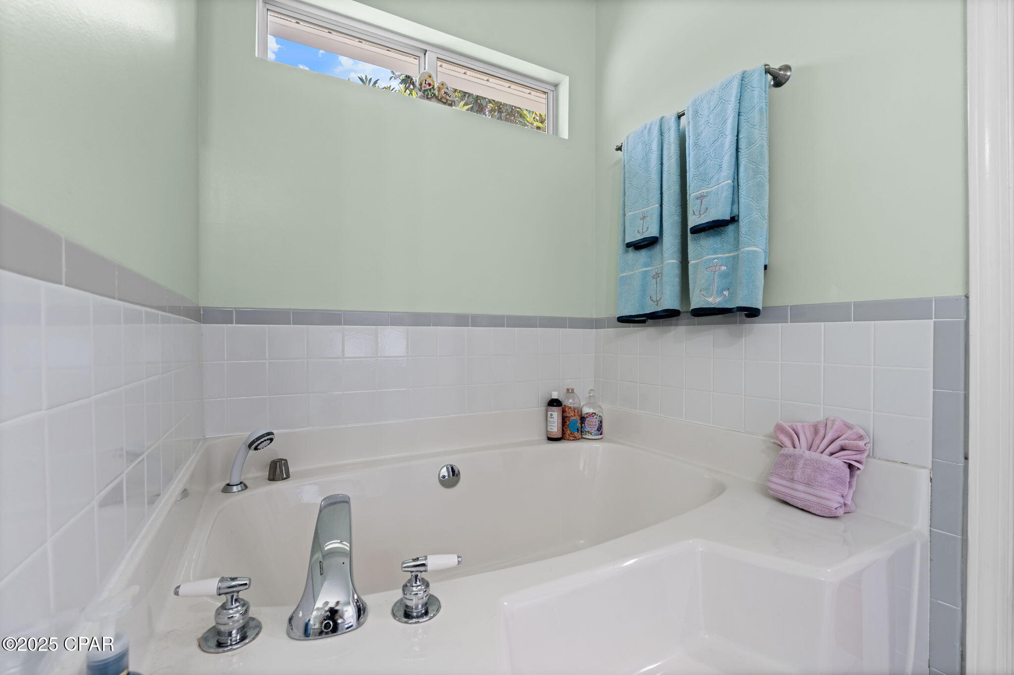 Image 29 For 304 Summerwood Drive