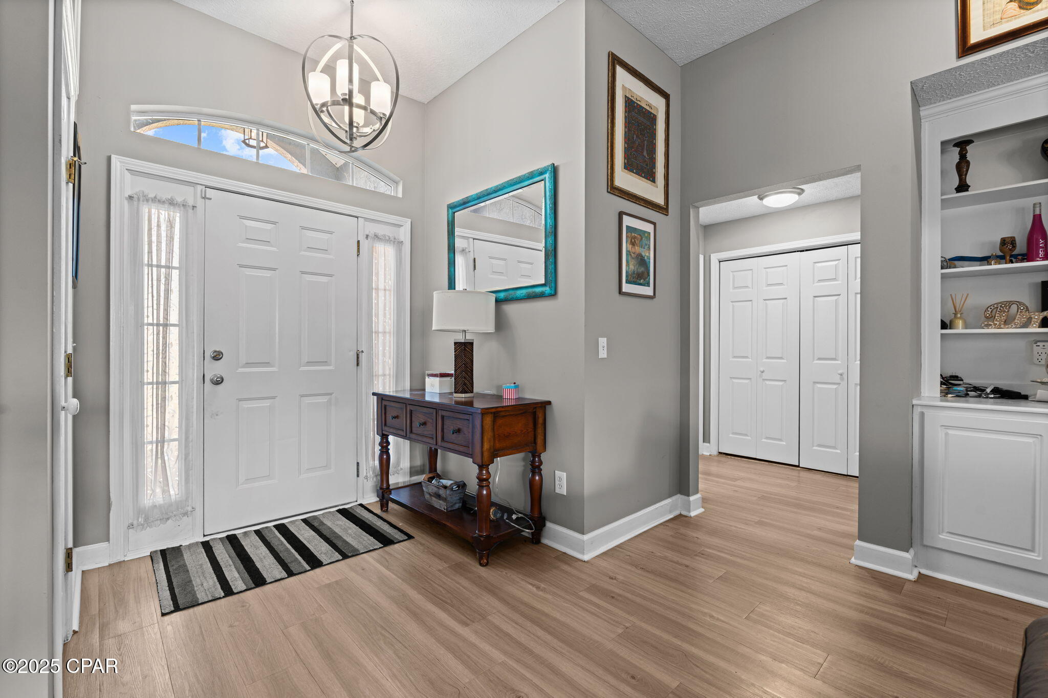 Image 6 For 304 Summerwood Drive