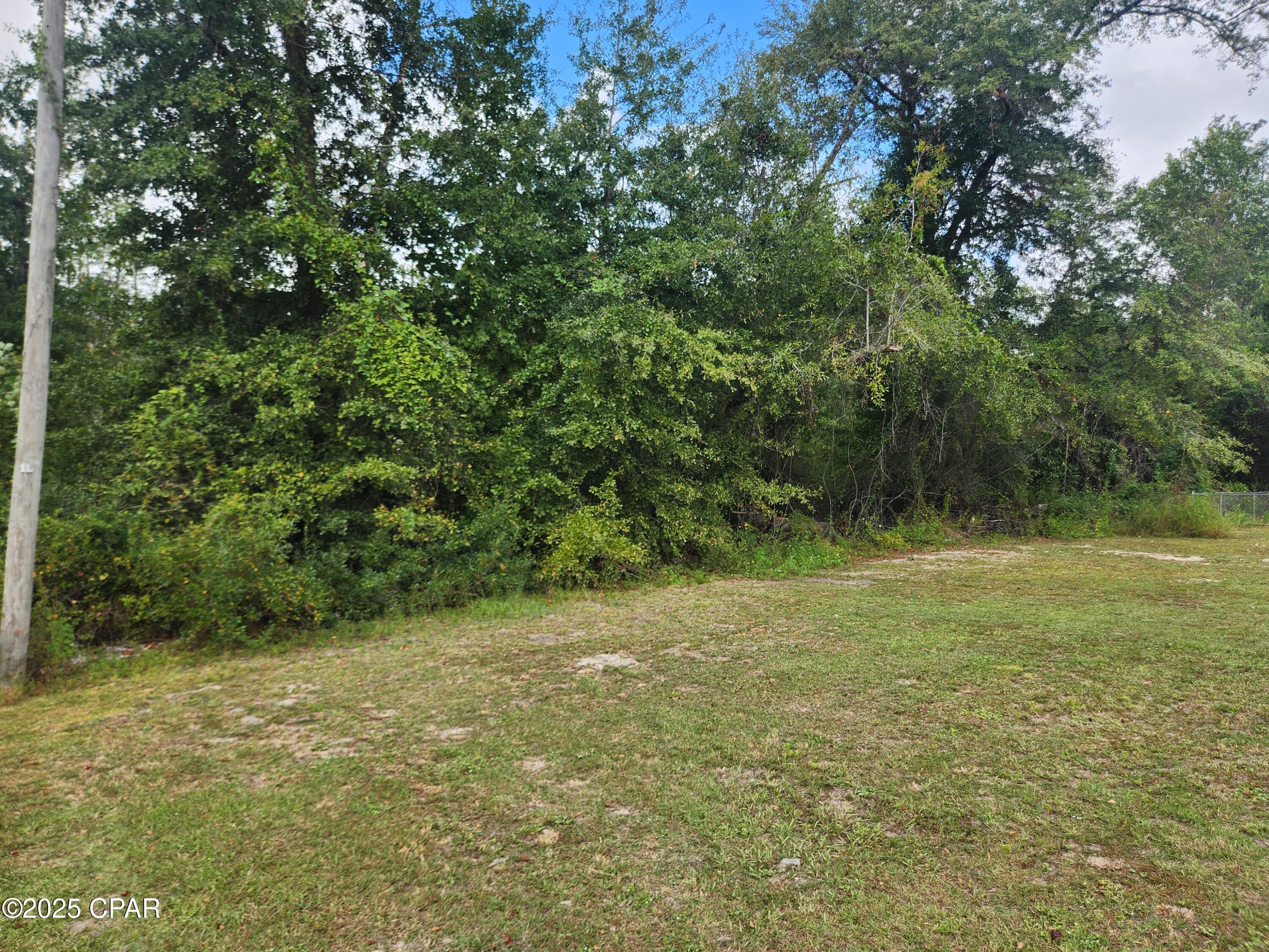 Image 12 For 17446 Guilford Court