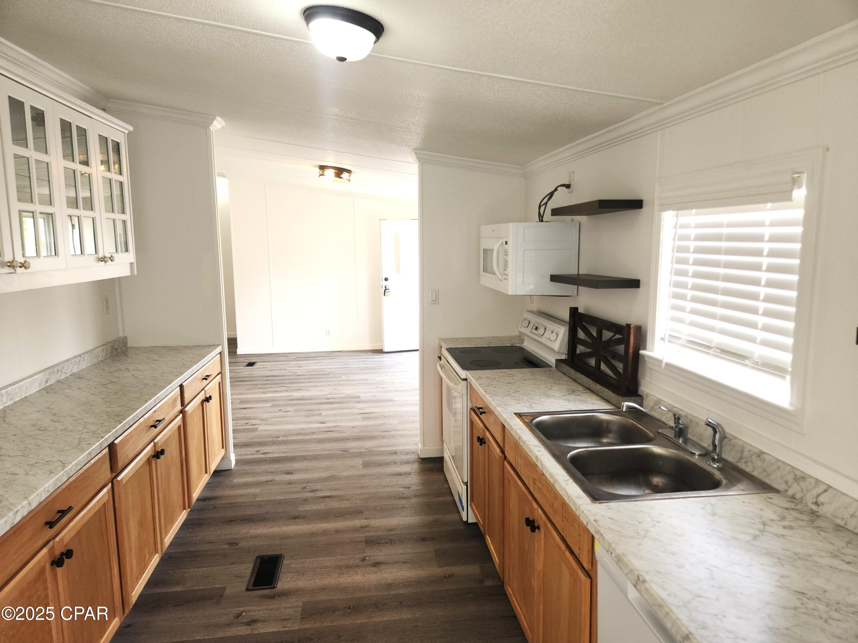 Image 2 For 17446 Guilford Court