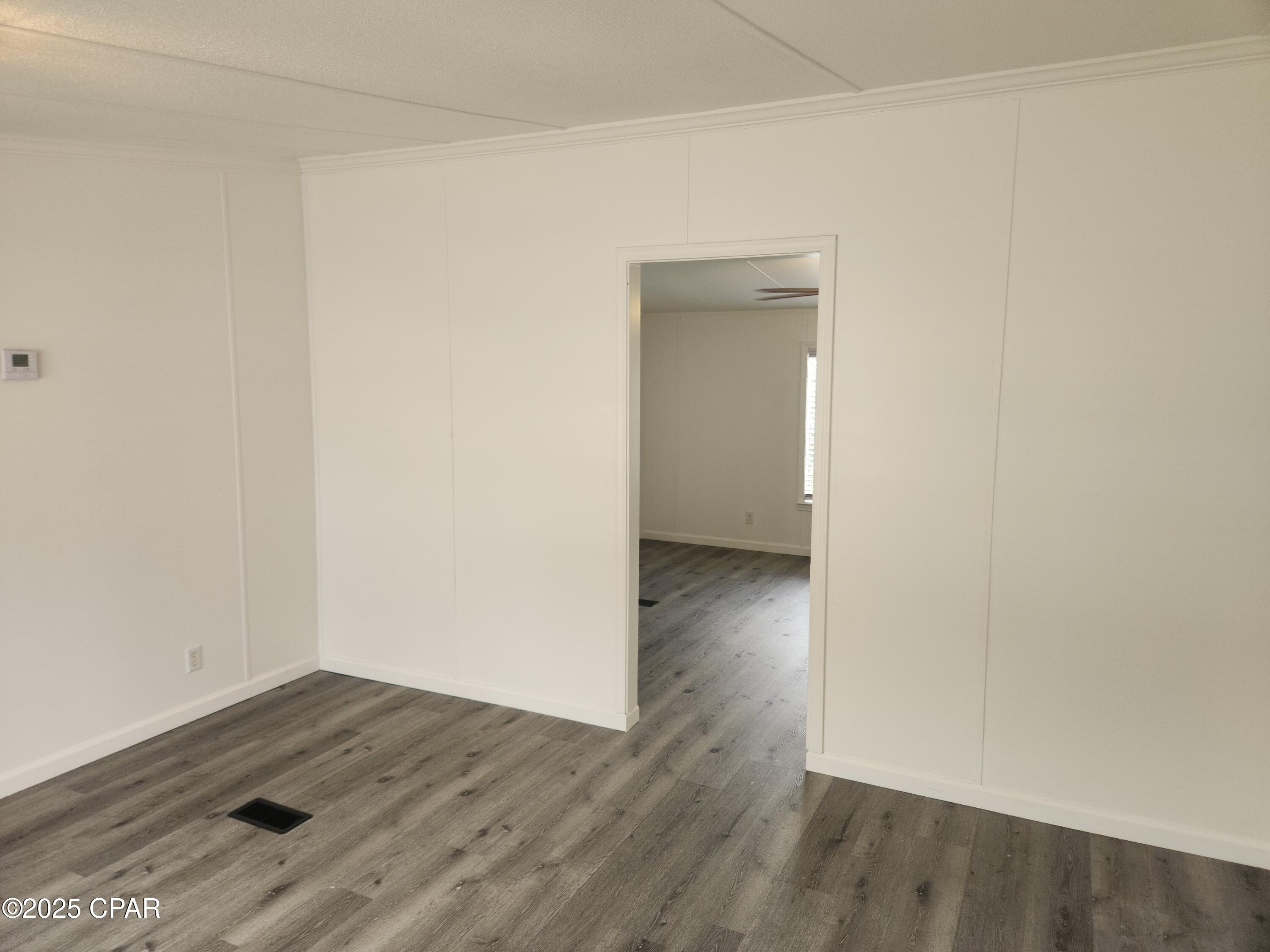 Image 5 For 17446 Guilford Court