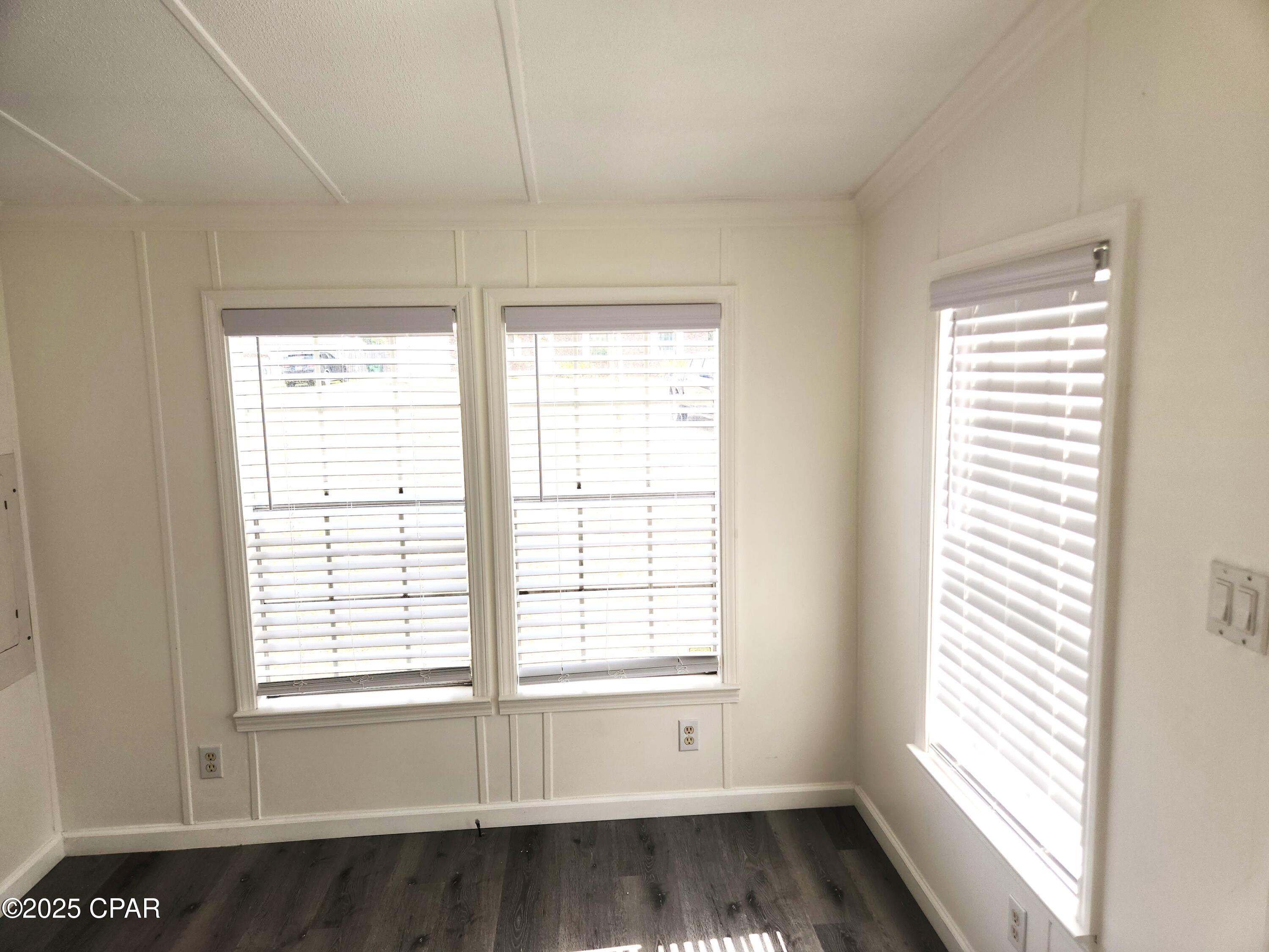 Image 6 For 17446 Guilford Court