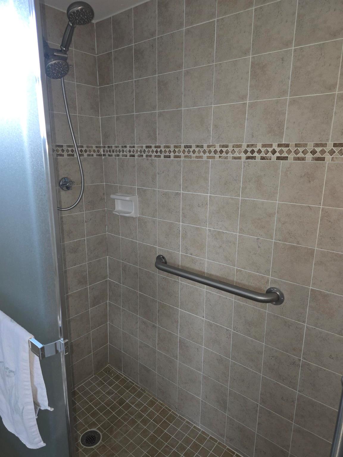 Lake Clarke Gardens Condo