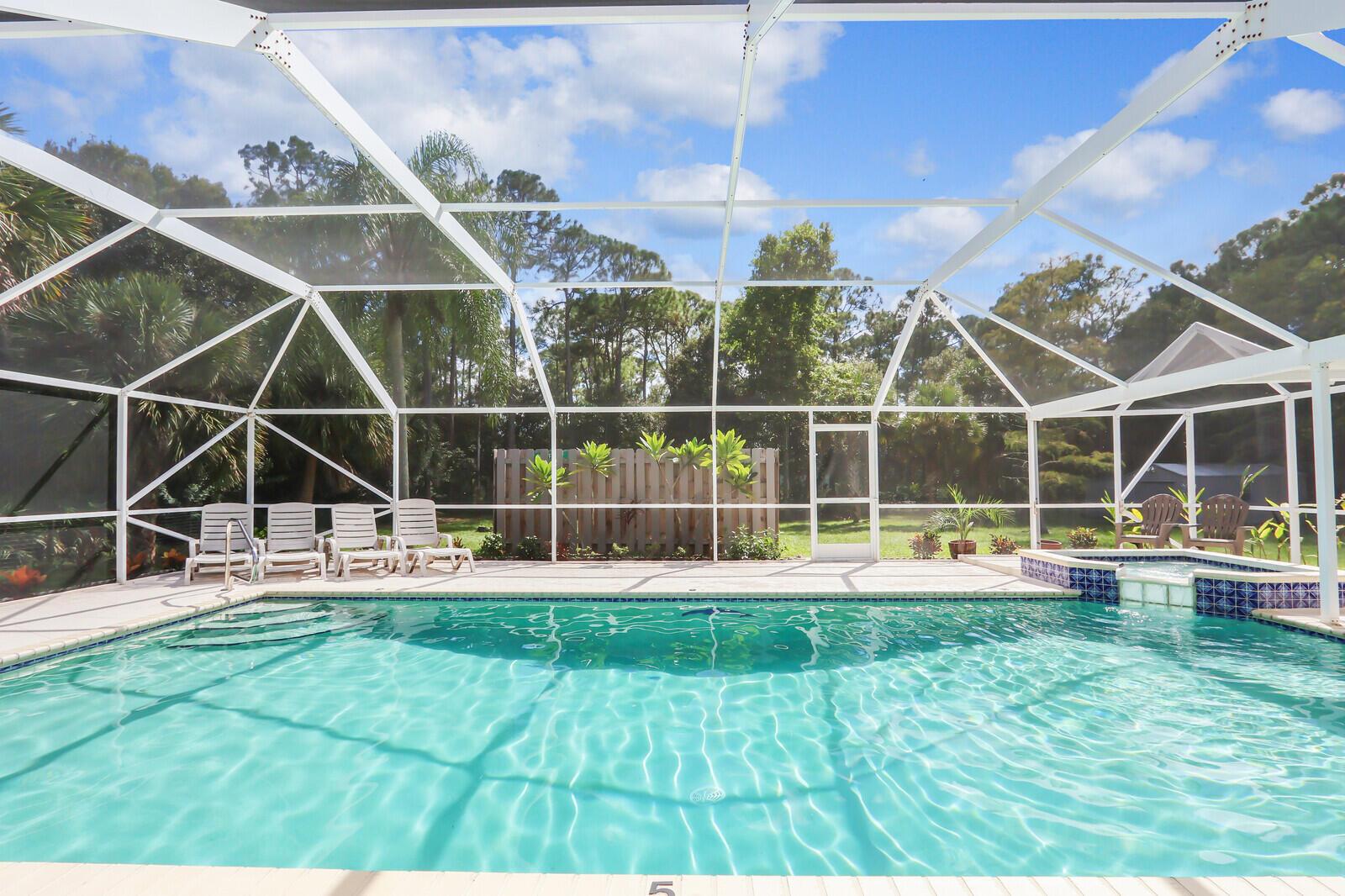 10358 158th Street N