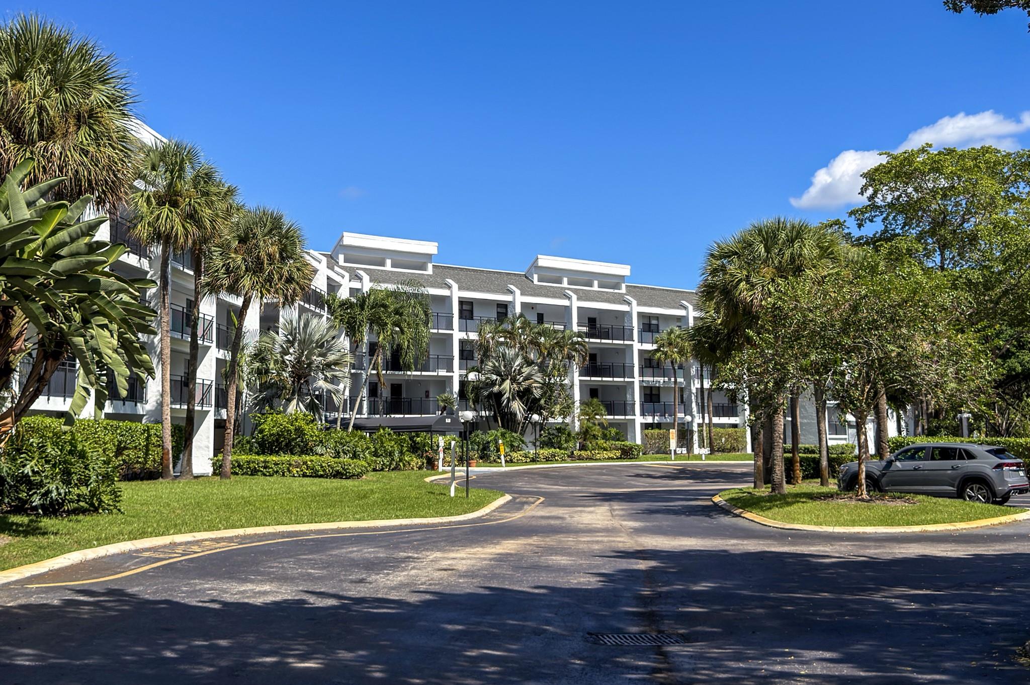 Homes for sale in Weston, FL | 16051 Blatt Blvd #212, Weston, FL 33326 | MLS# F10529146