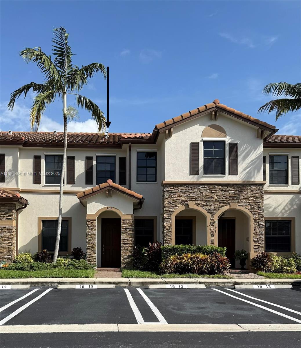 Martinique At Oasis Repla