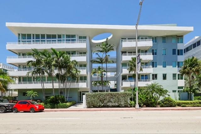 7800-collins-ave-203-miami-beach-fl-33141/hzid_0bb21ba1